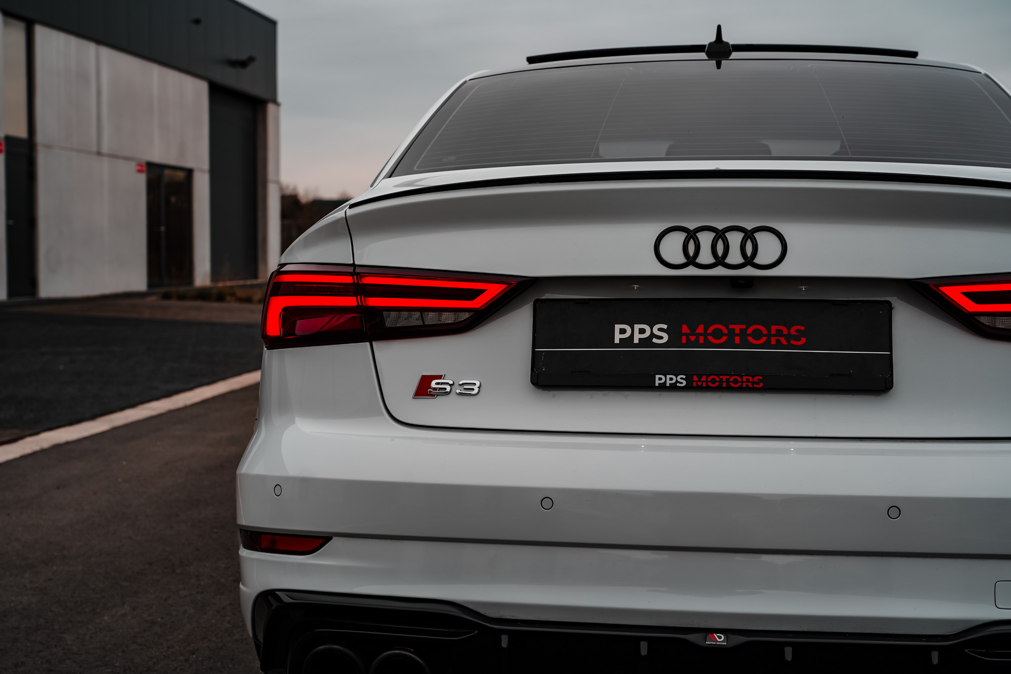 Audi S3 PREMIUM PLUS 2.0 TFSI QUATTRO photo 3