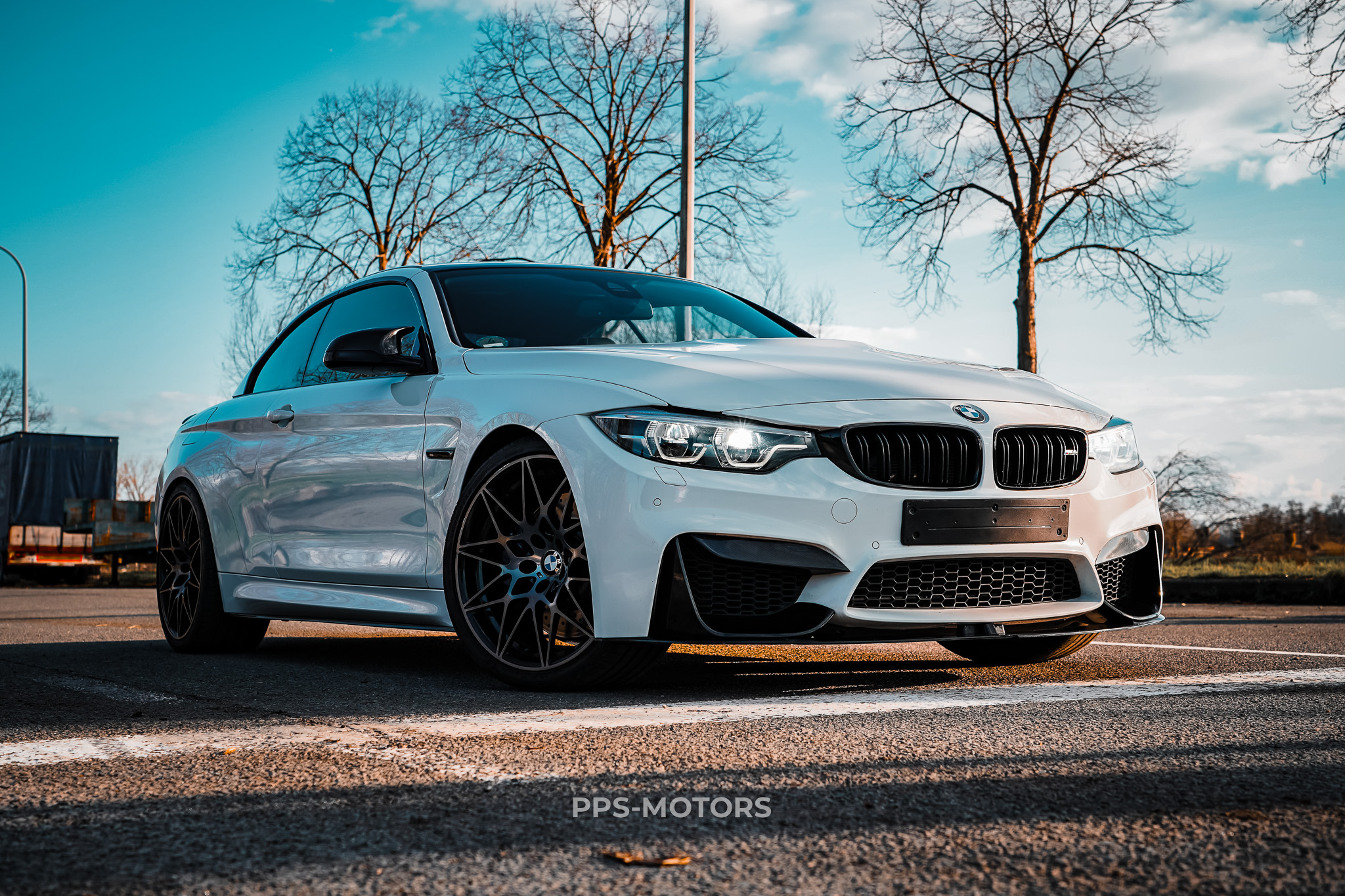 BMW M4 3.0 CABRIO INDIVIDUAL PACK photo 36