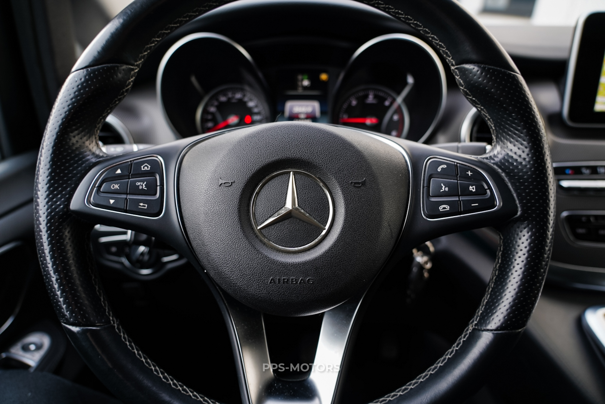 Mercedes Benz V250 AVANTGARDE photo 21