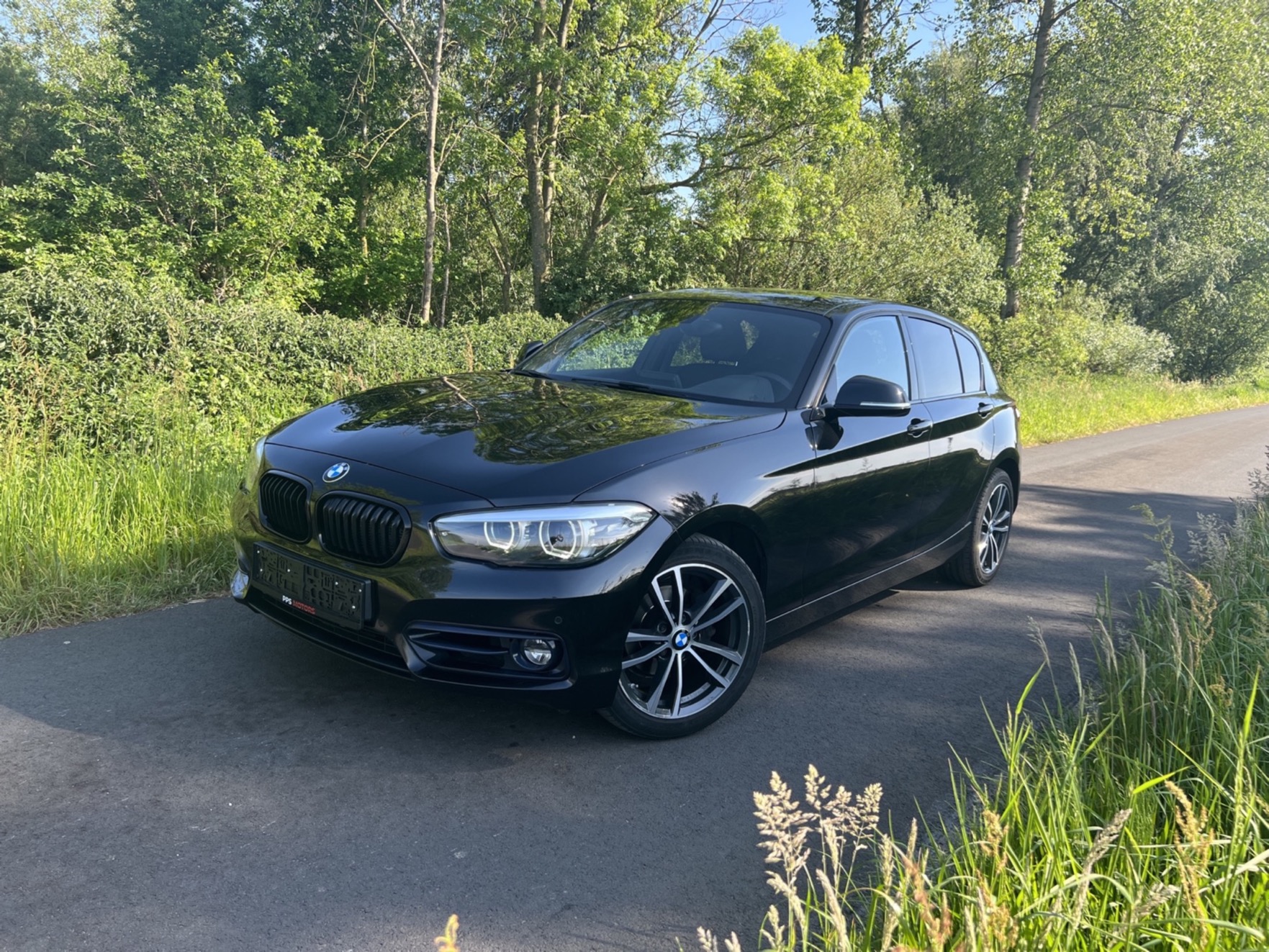 BMW 118d F20 LCI photo 2