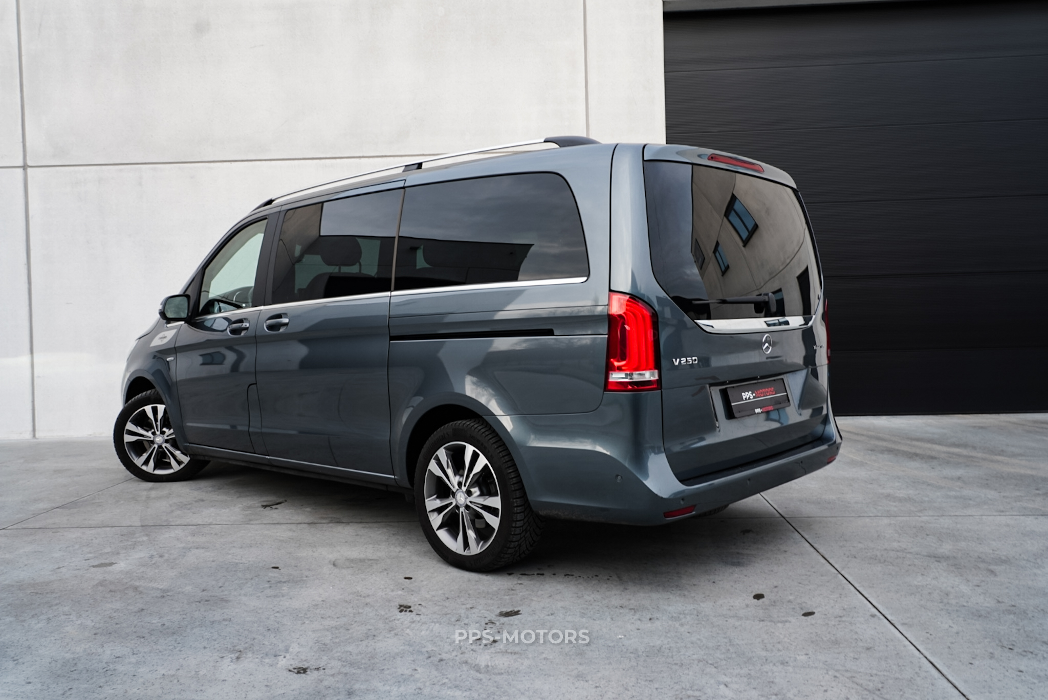 Mercedes Benz V250 AVANTGARDE photo 4