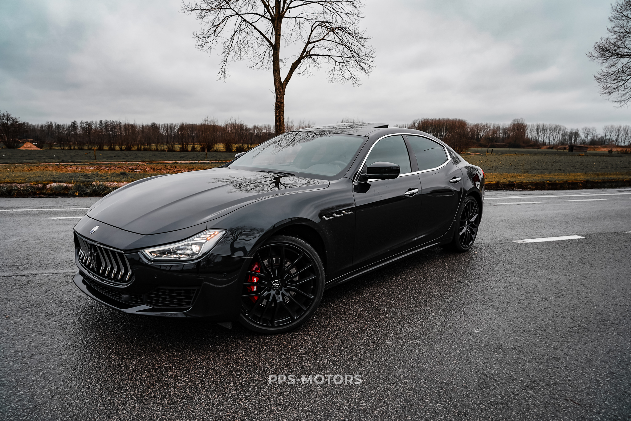 Maserati GHIBLI 3.0 V6 RIBELLE 1 OF 200 photo 39