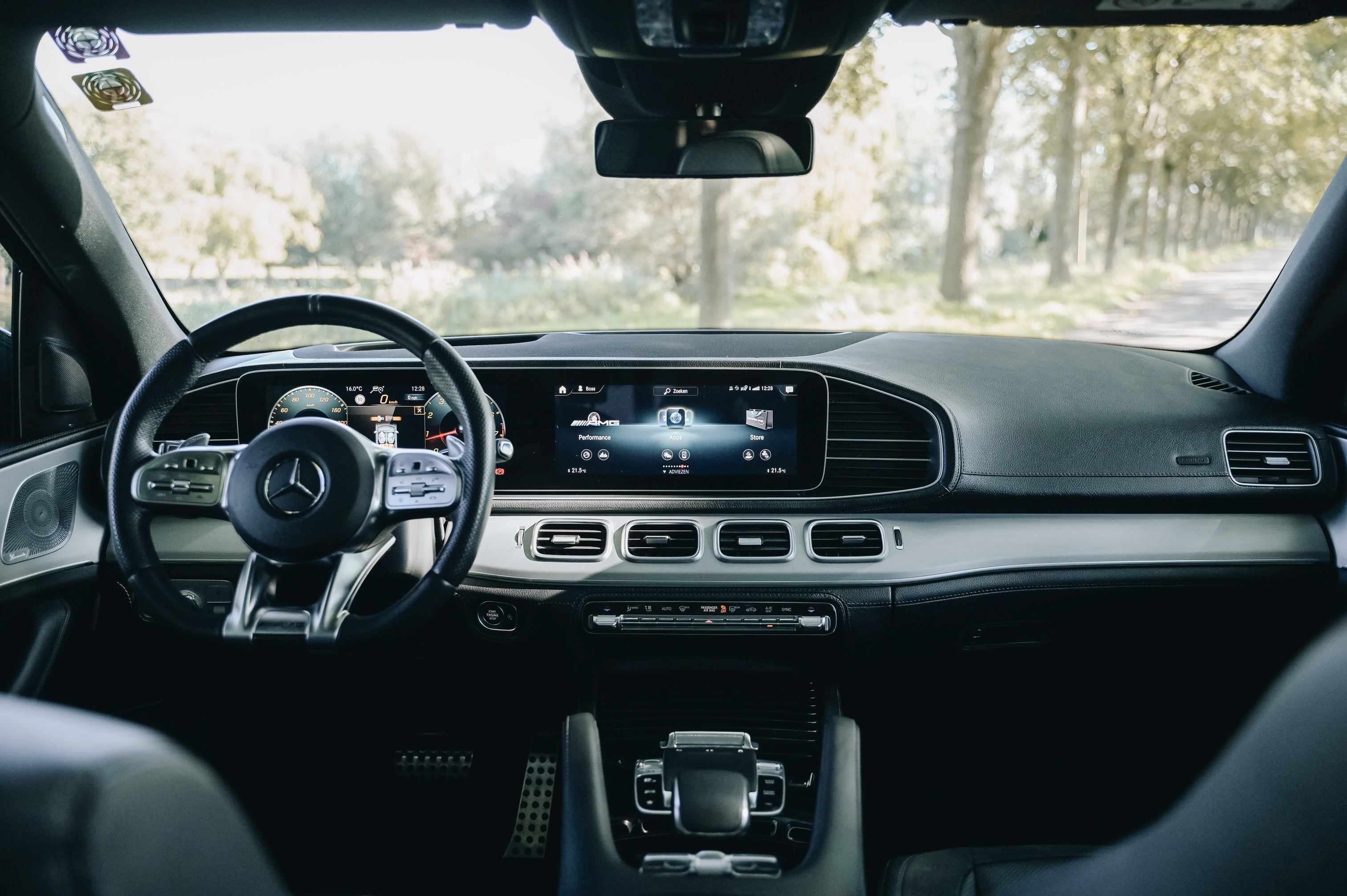 Mercedes Benz GLE53 AMG 3.0 V6 4MATIC+ photo 46