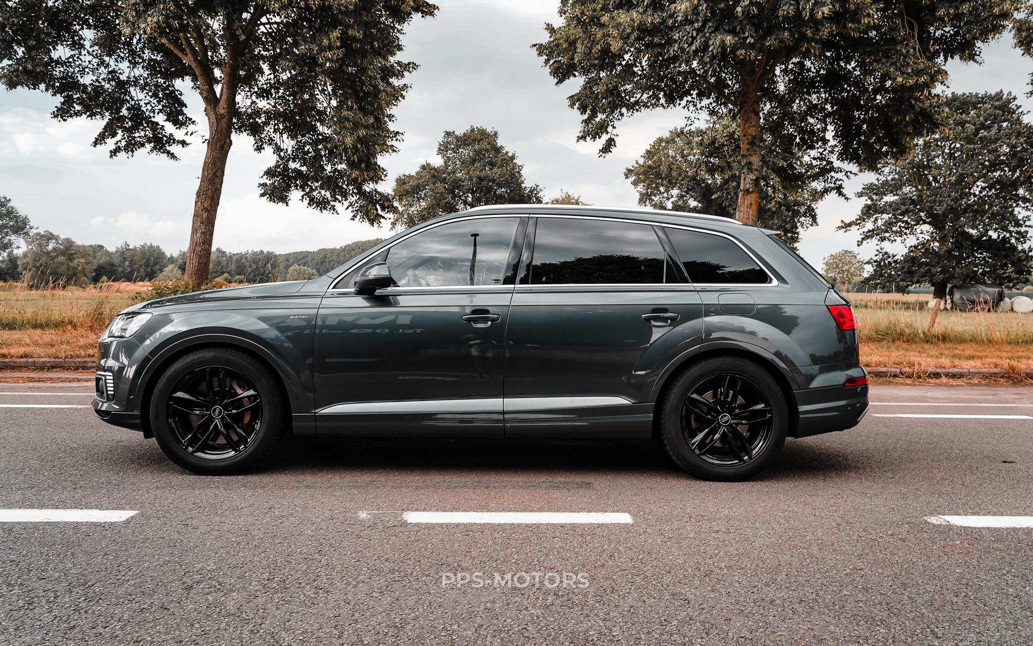 Audi Q7 3.0 TDI V6 E-TRON photo 4