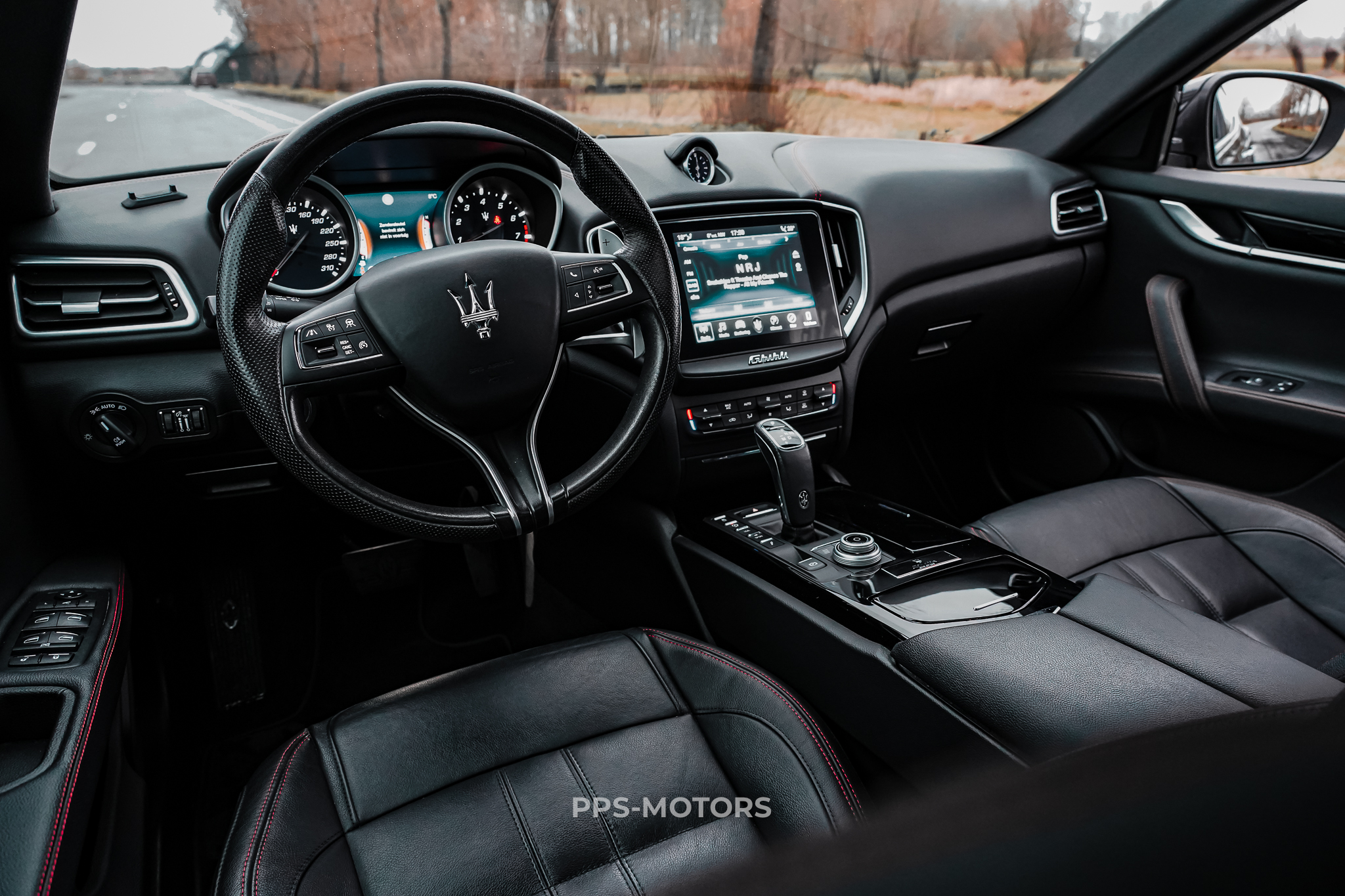 Maserati GHIBLI 3.0 V6 RIBELLE 1 OF 200 photo 14