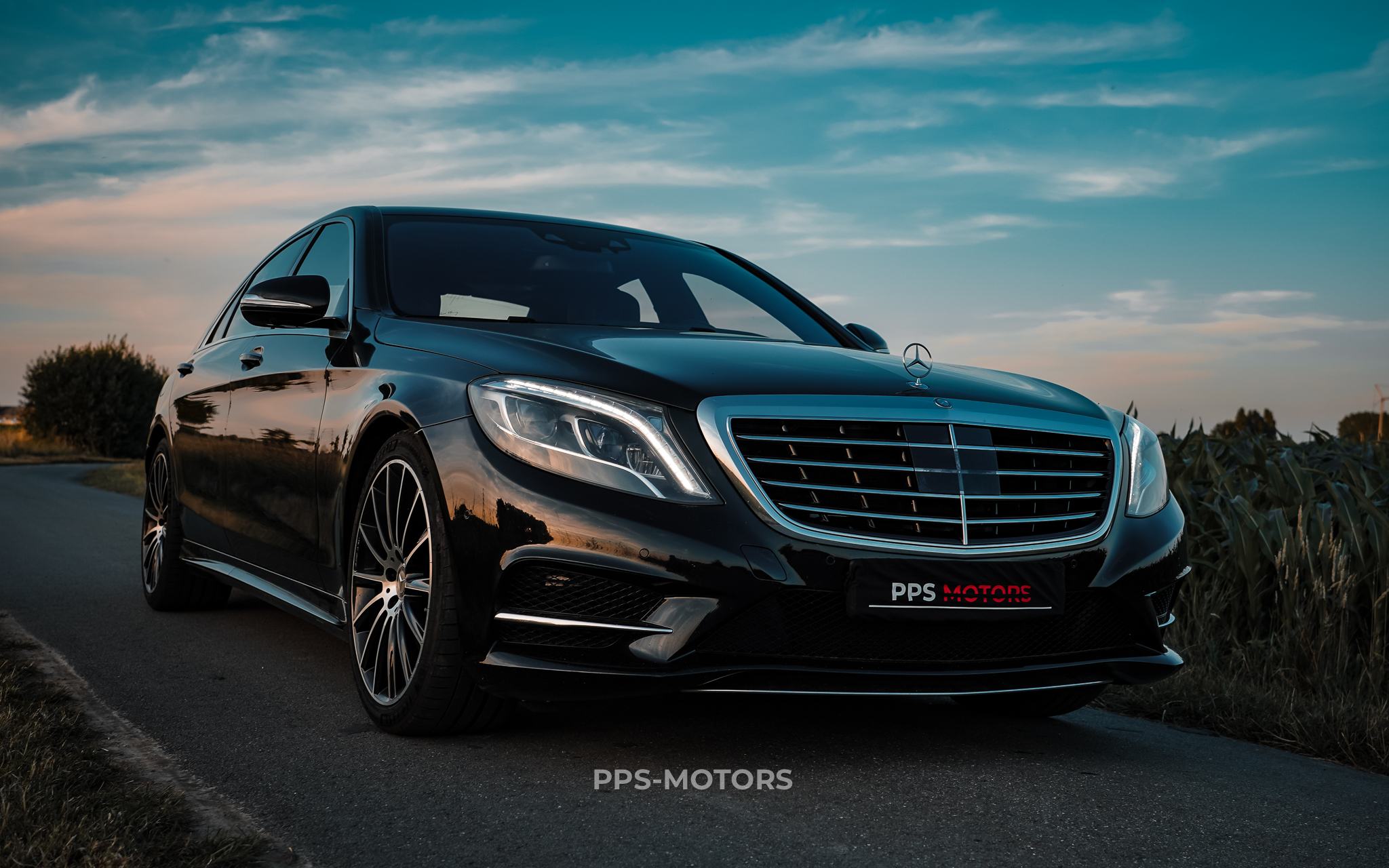 Mercedes Benz S500 L photo 17