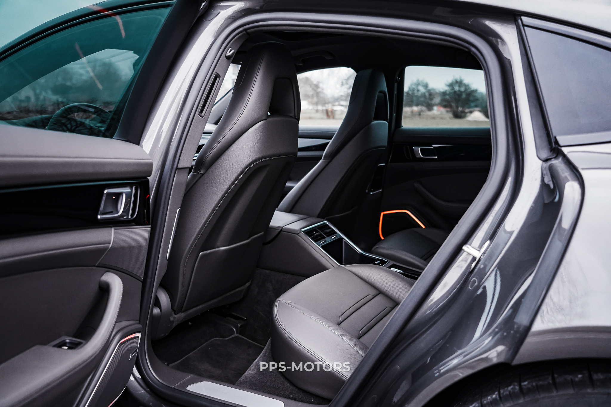 Porsche PANAMERA 4 E-HYBRID photo 37