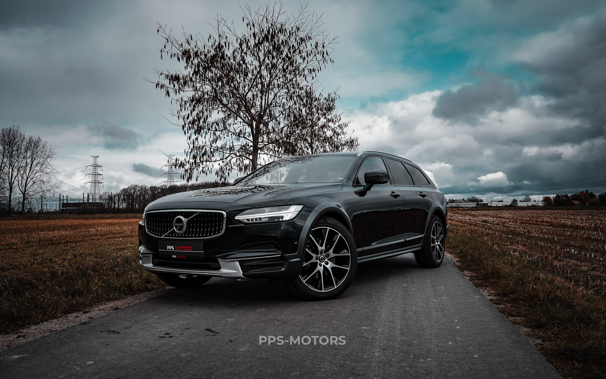 Volvo V90 CROSS COUNTRY 2.0 D4 4X4 photo 1