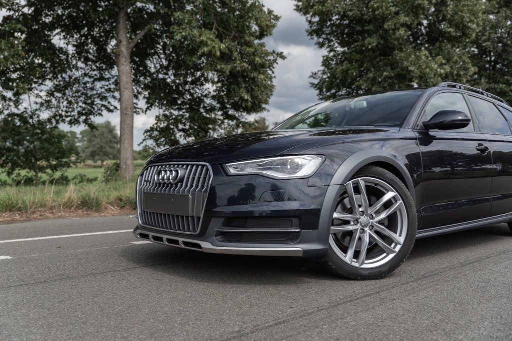 Audi A6 ALLROAD 3.0 TDI photo 2