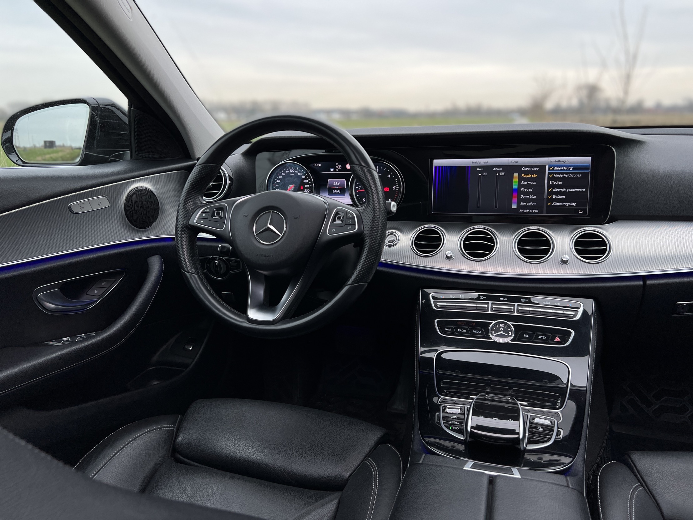 Mercedes Benz E220 BERLINE AVANTGARDE photo 25