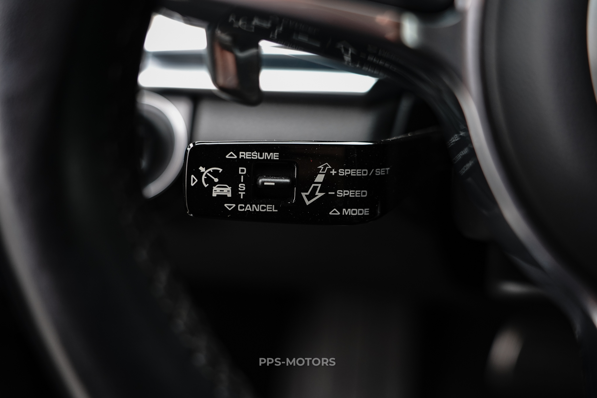 Porsche PANAMERA 4 E-HYBRID photo 11