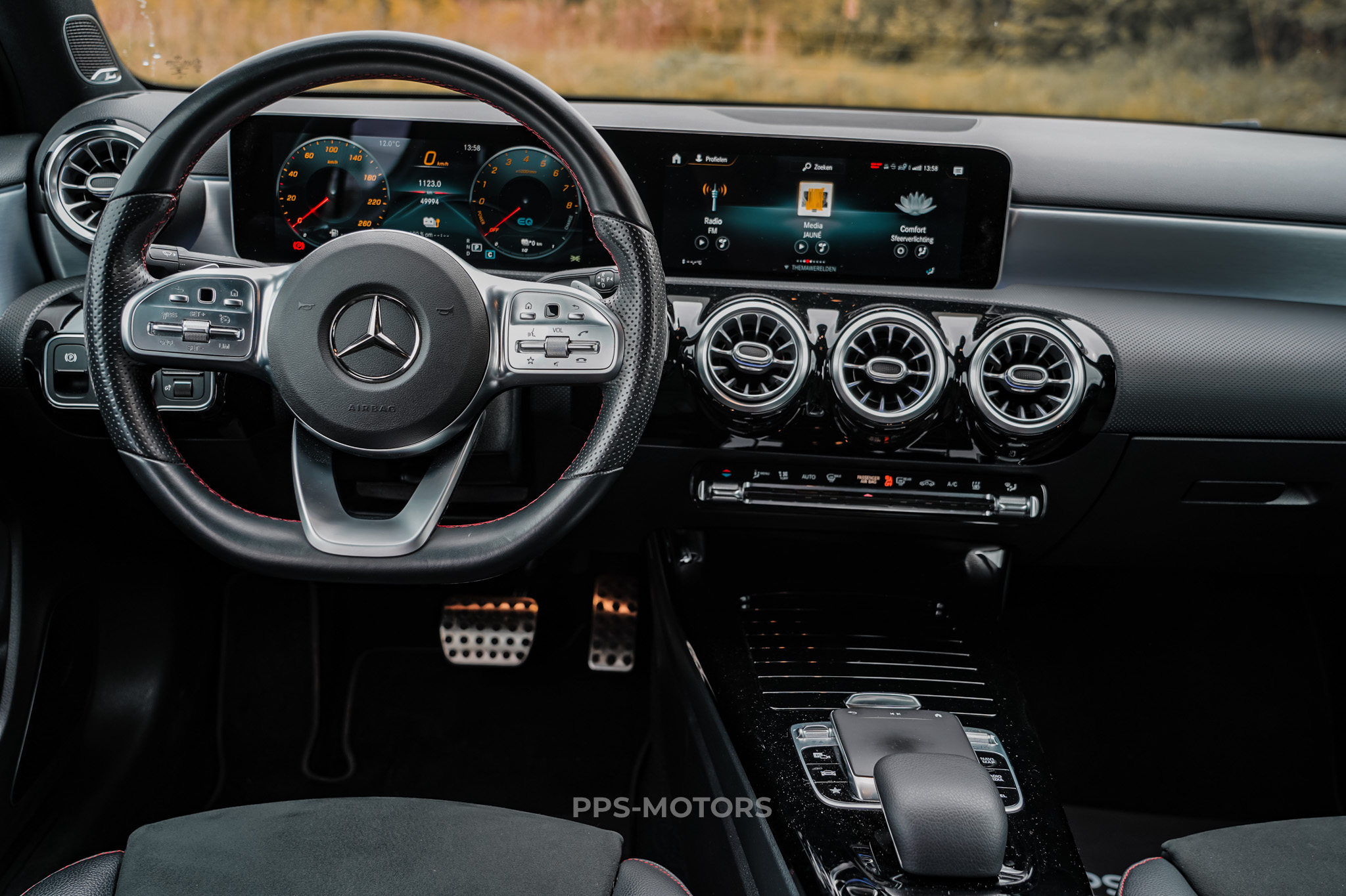 Mercedes Benz A250 HYBRID AMG PAKKET photo 19