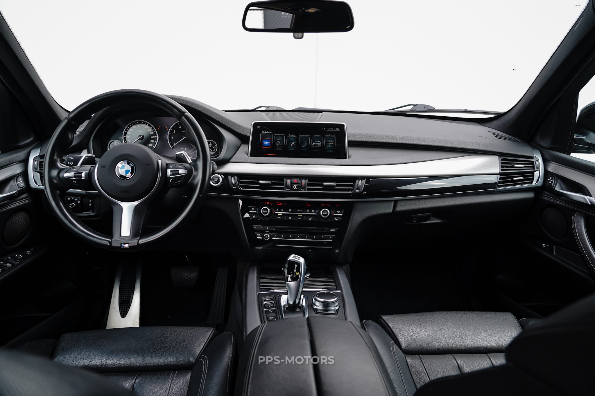 BMW X5 40e iPerformance photo 8
