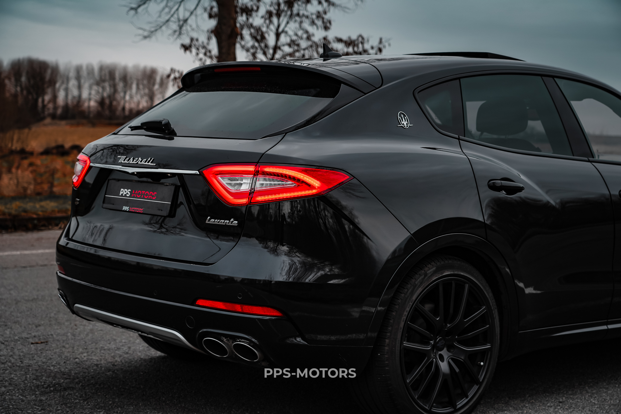 Maserati LEVANTE 3.0 V6 TURBO GRANLUSSO photo 11