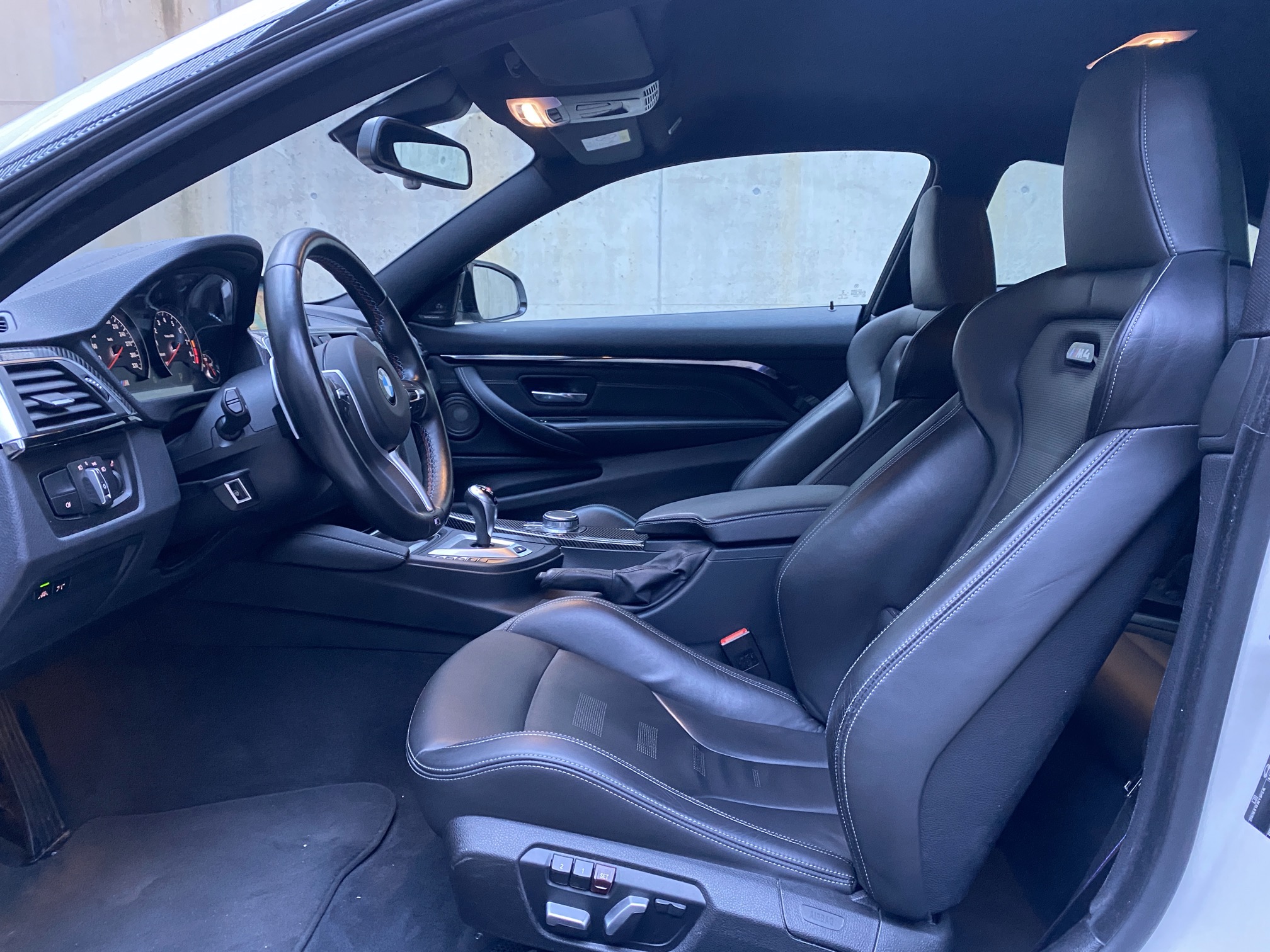 BMW M4 COMPETITION 3.0 photo 13