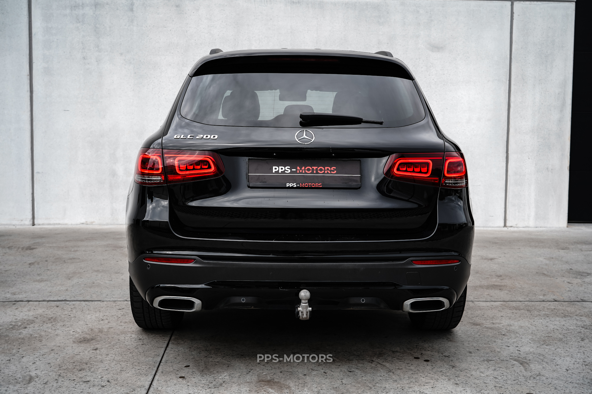 Mercedes Benz GLC 200 4-MATIC photo 3