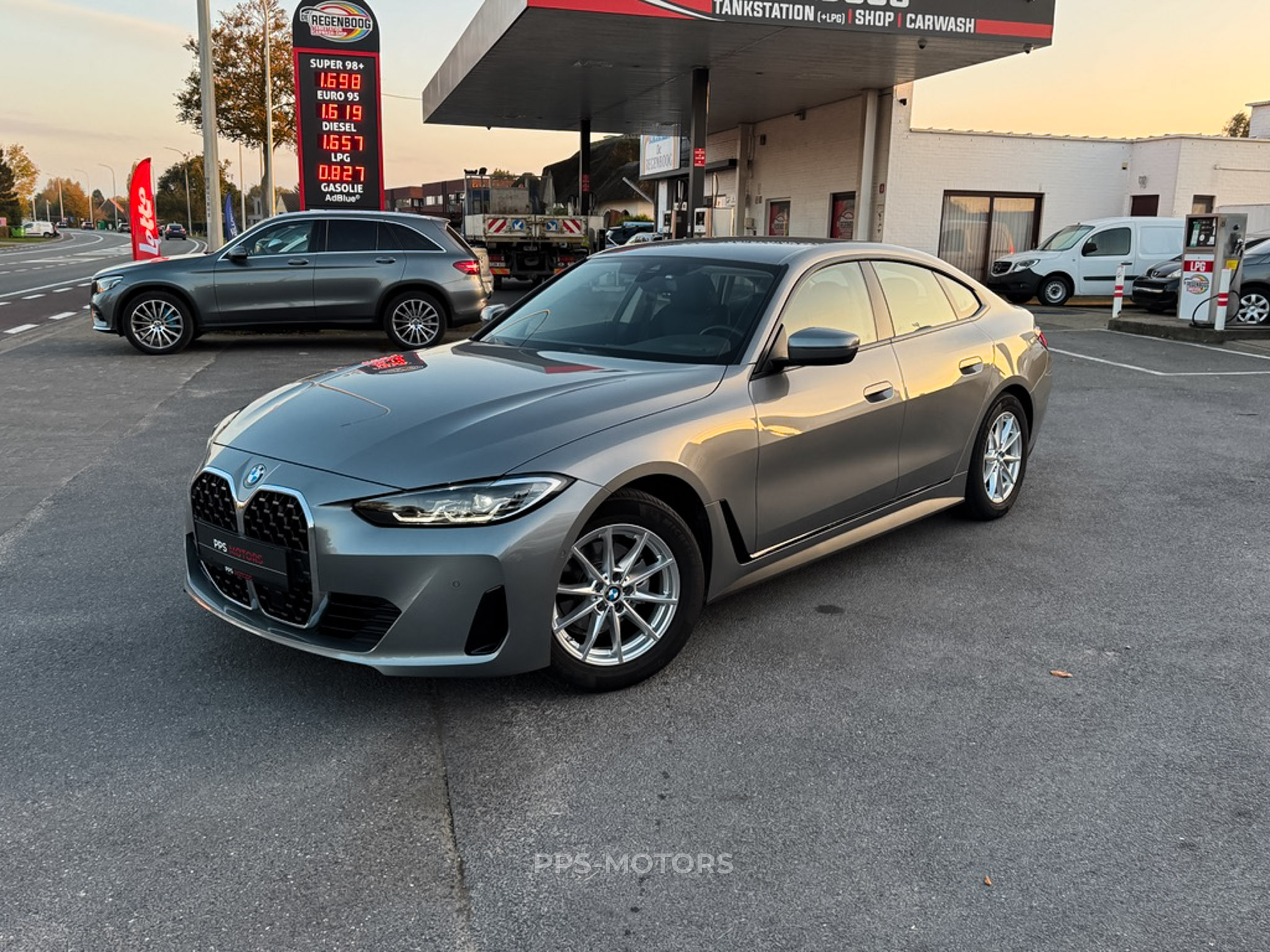 BMW 420i GRAN COUPE photo 2