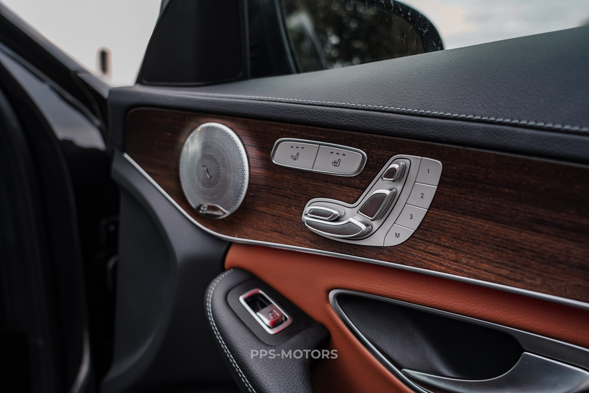 Mercedes Benz C300de AMG-PAKKET photo 15