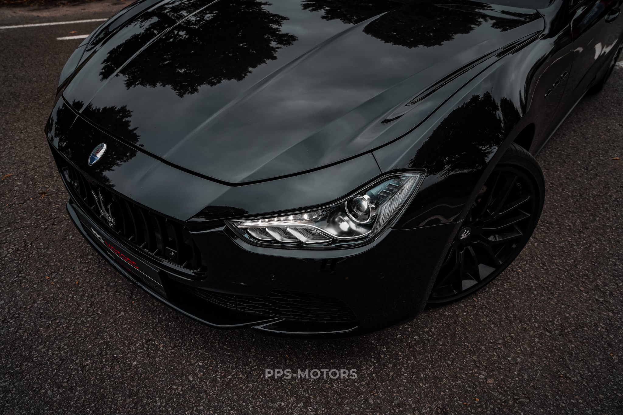 Maserati GHIBLI 3.0 V6 TURBO photo 2