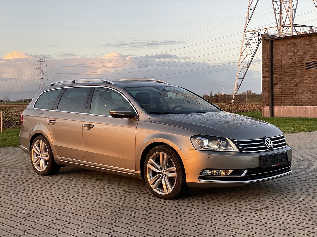 Volkswagen PASSAT 2.0 TDI 4MOTION photo 3