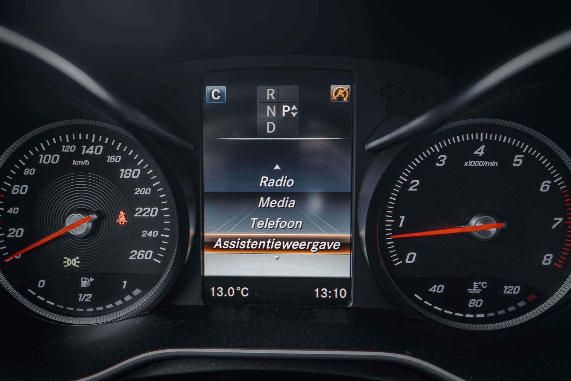 Mercedes Benz C180 photo 15