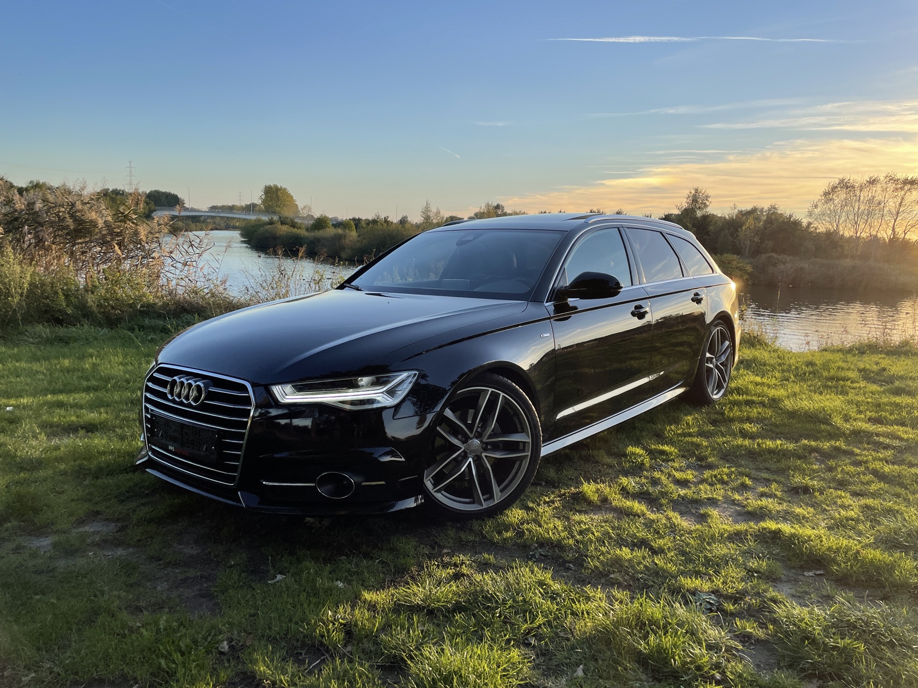 Audi A6 2.0 TDI ULTRA S-LINE photo 1
