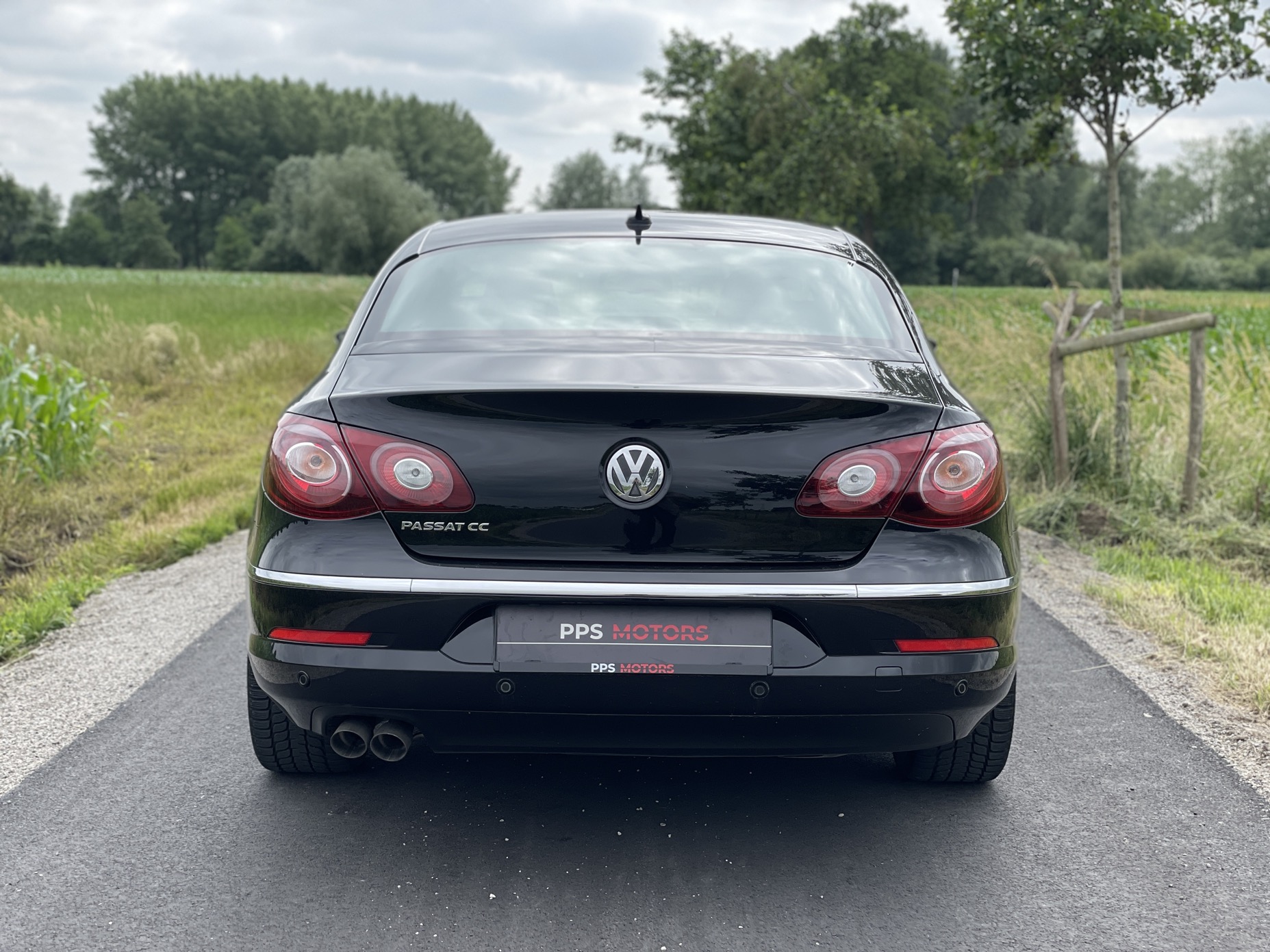 Volkswagen PASSAT CC 2.0 TDI R-LINE photo 7