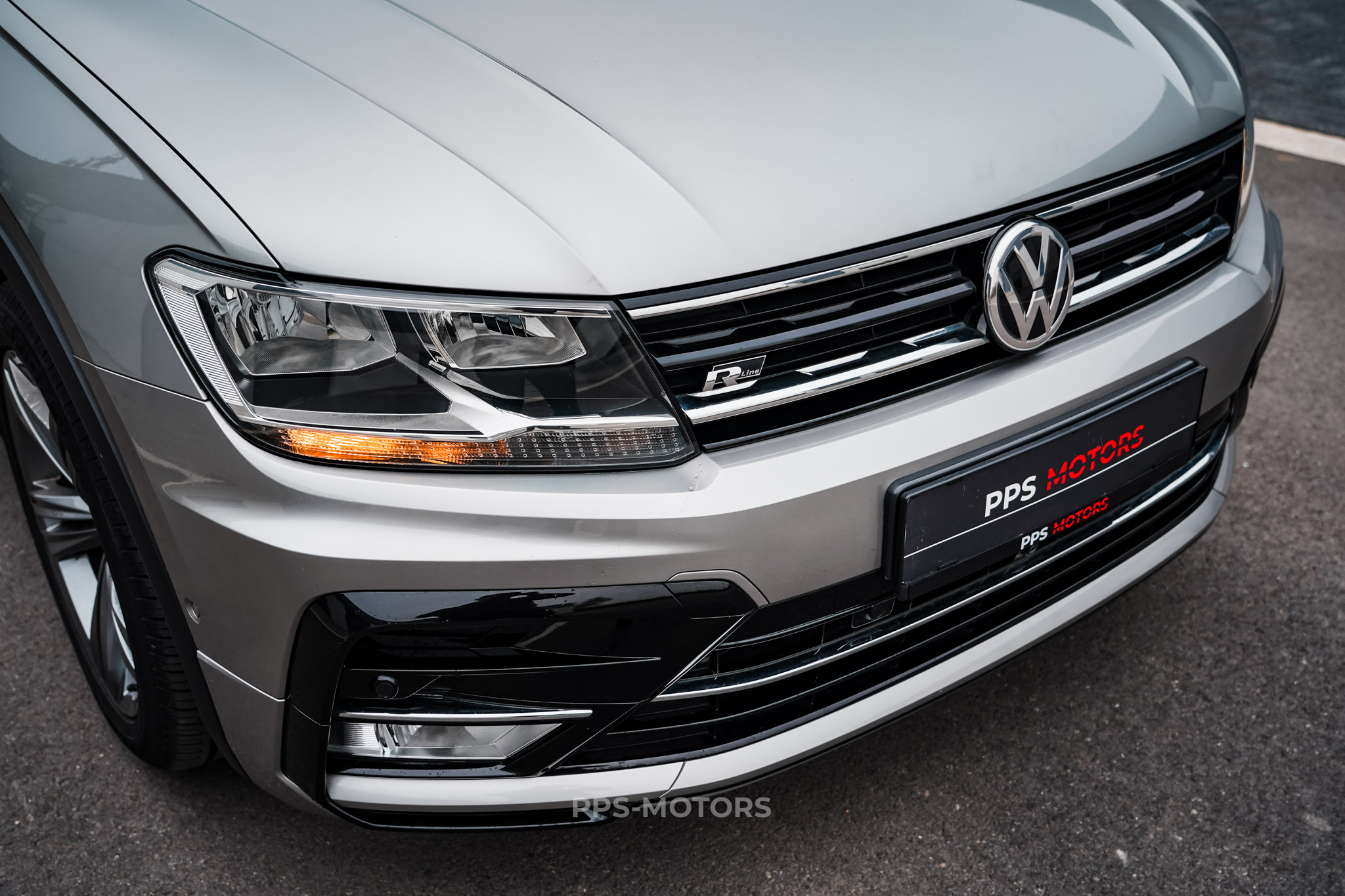 Volkswagen TIGUAN 1.4 TSI DSG R-LINE photo 5