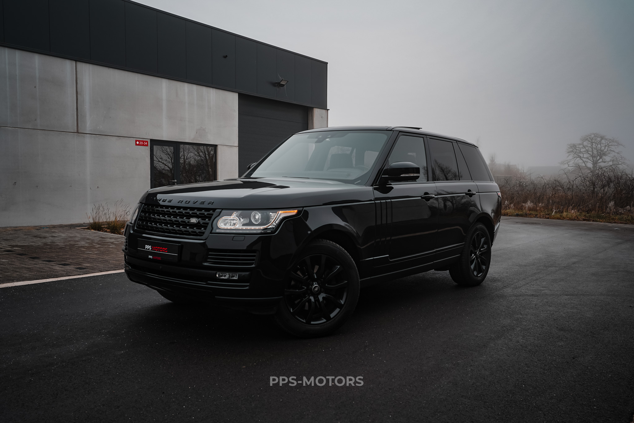Land Rover RANGE ROVER VOGUE 3.0TDV6 photo 1
