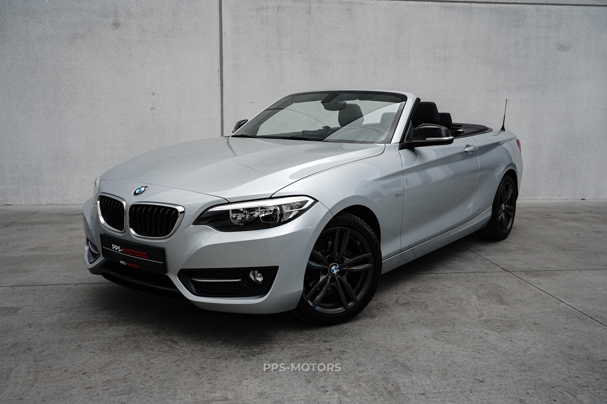BMW 218dA CABRIO photo 1