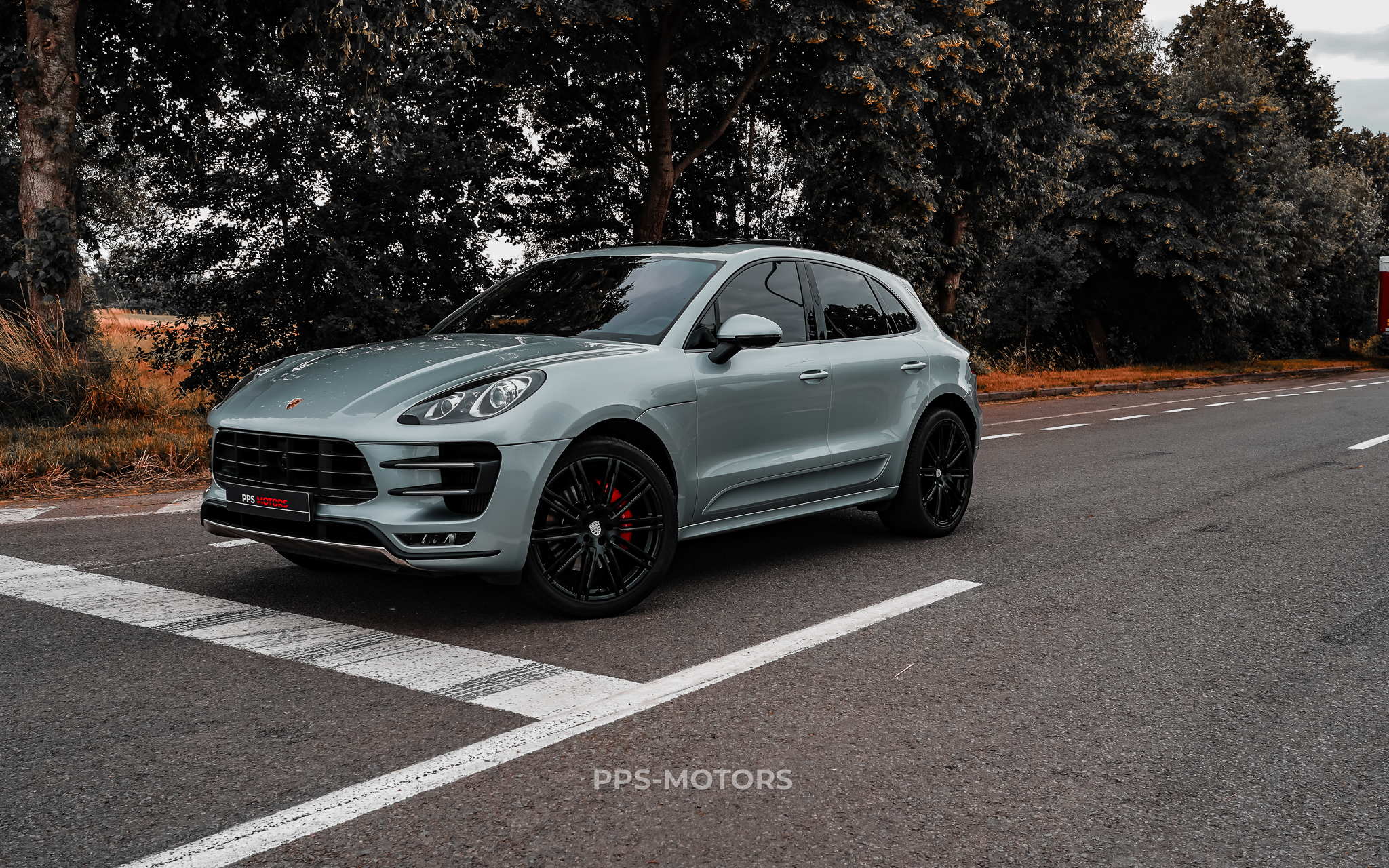 Porsche MACAN TURBO 3.6i photo 1