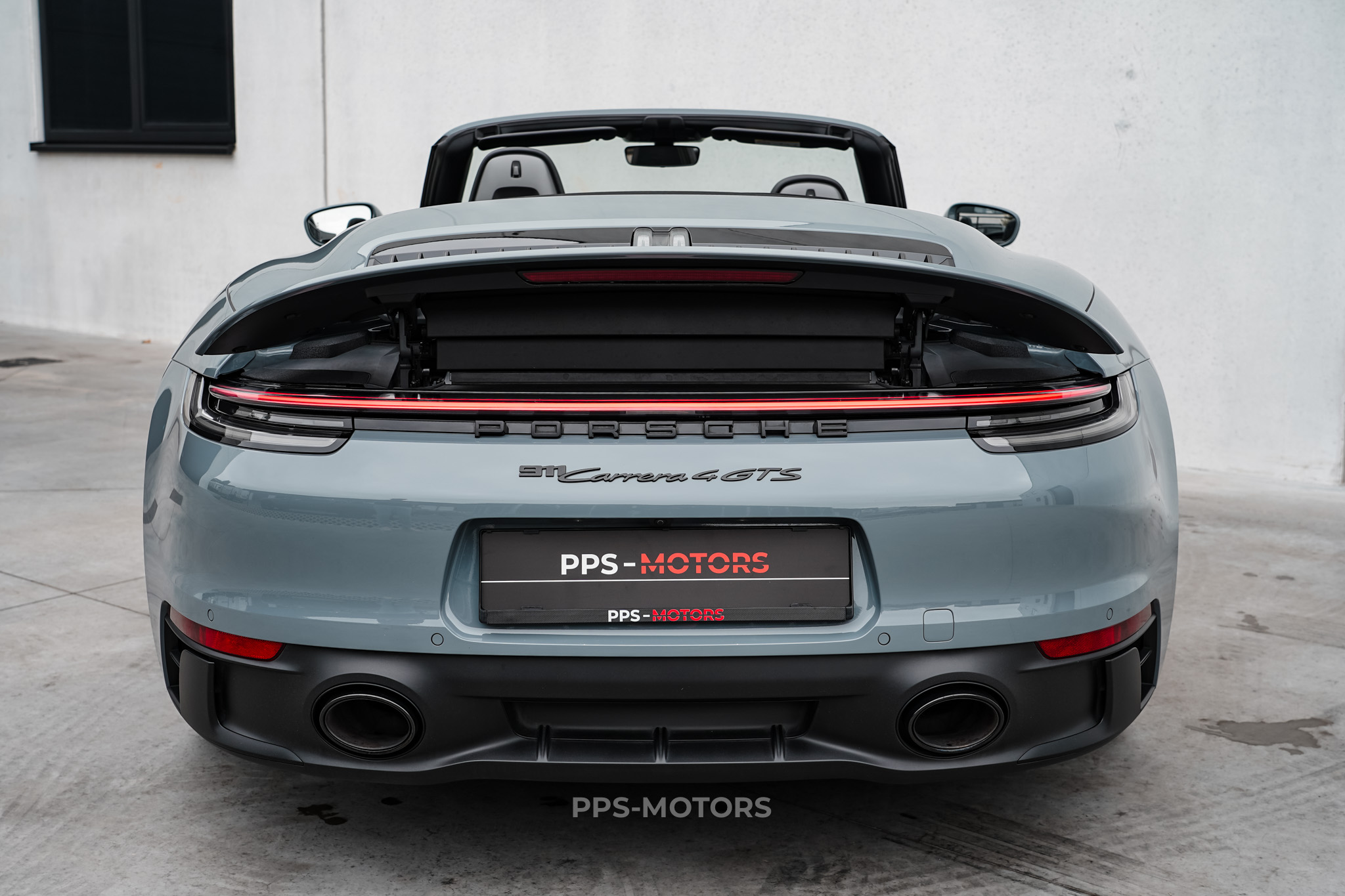 Porsche 992 CARRERA CABRIO 4 GTS photo 5