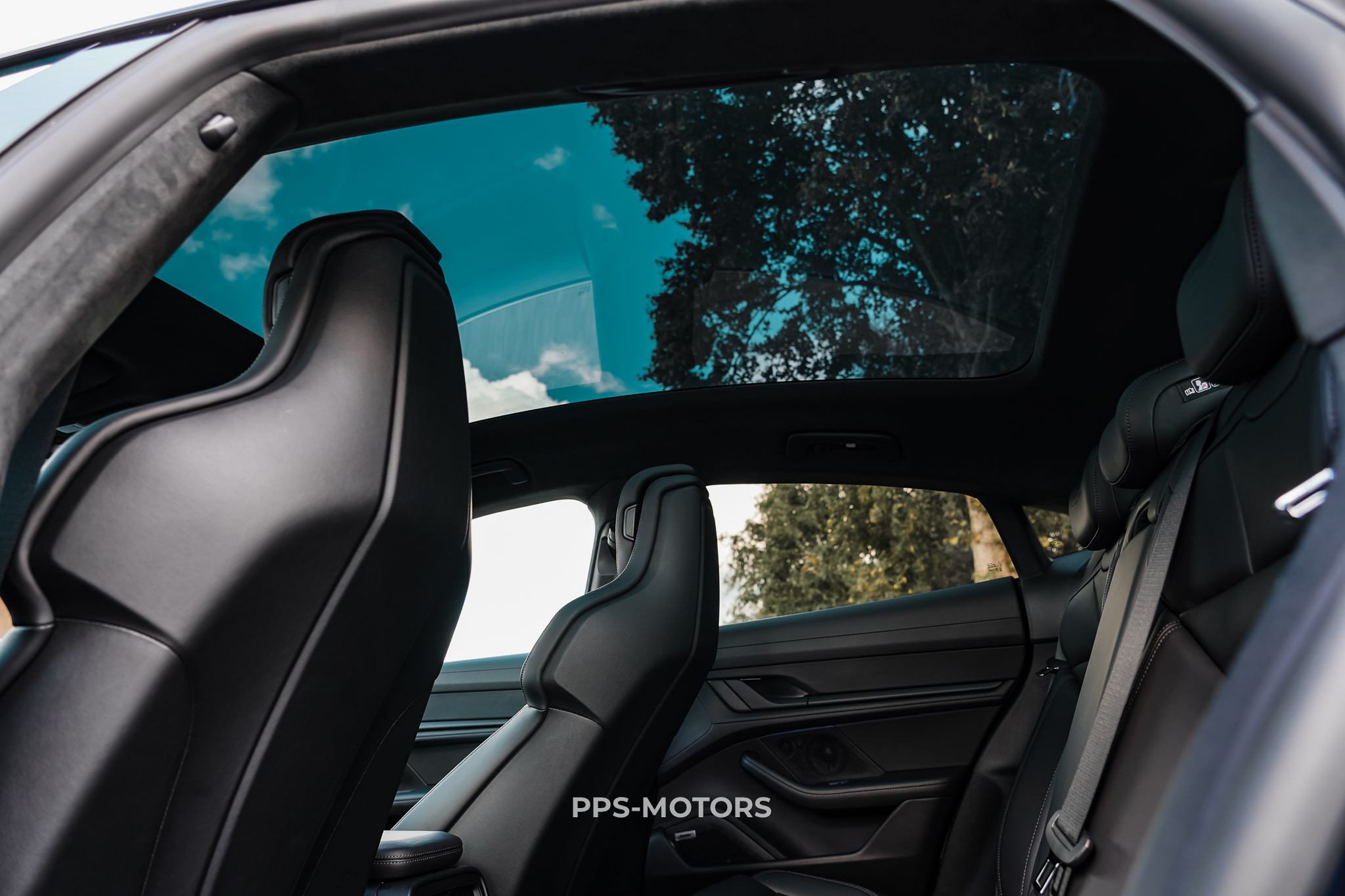 Porsche TAYCAN TURBO NEW! photo 32