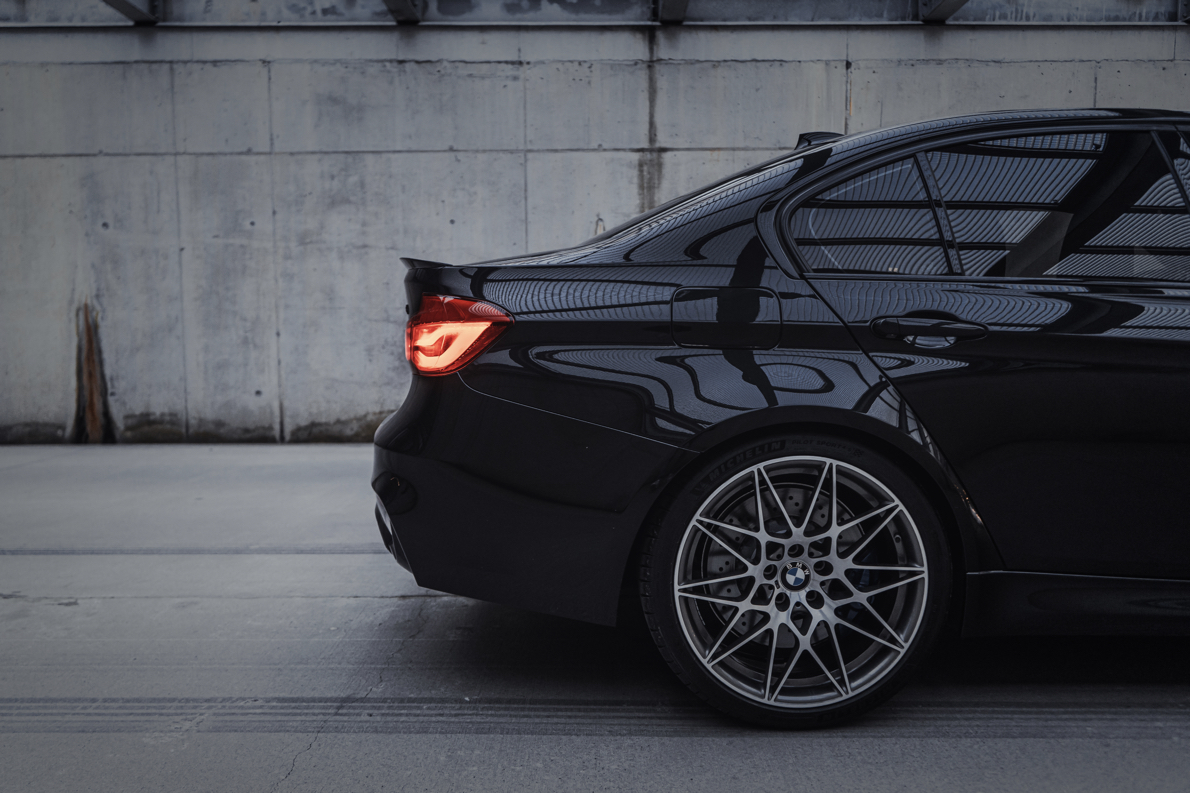 BMW M3 COMPETITION photo 7