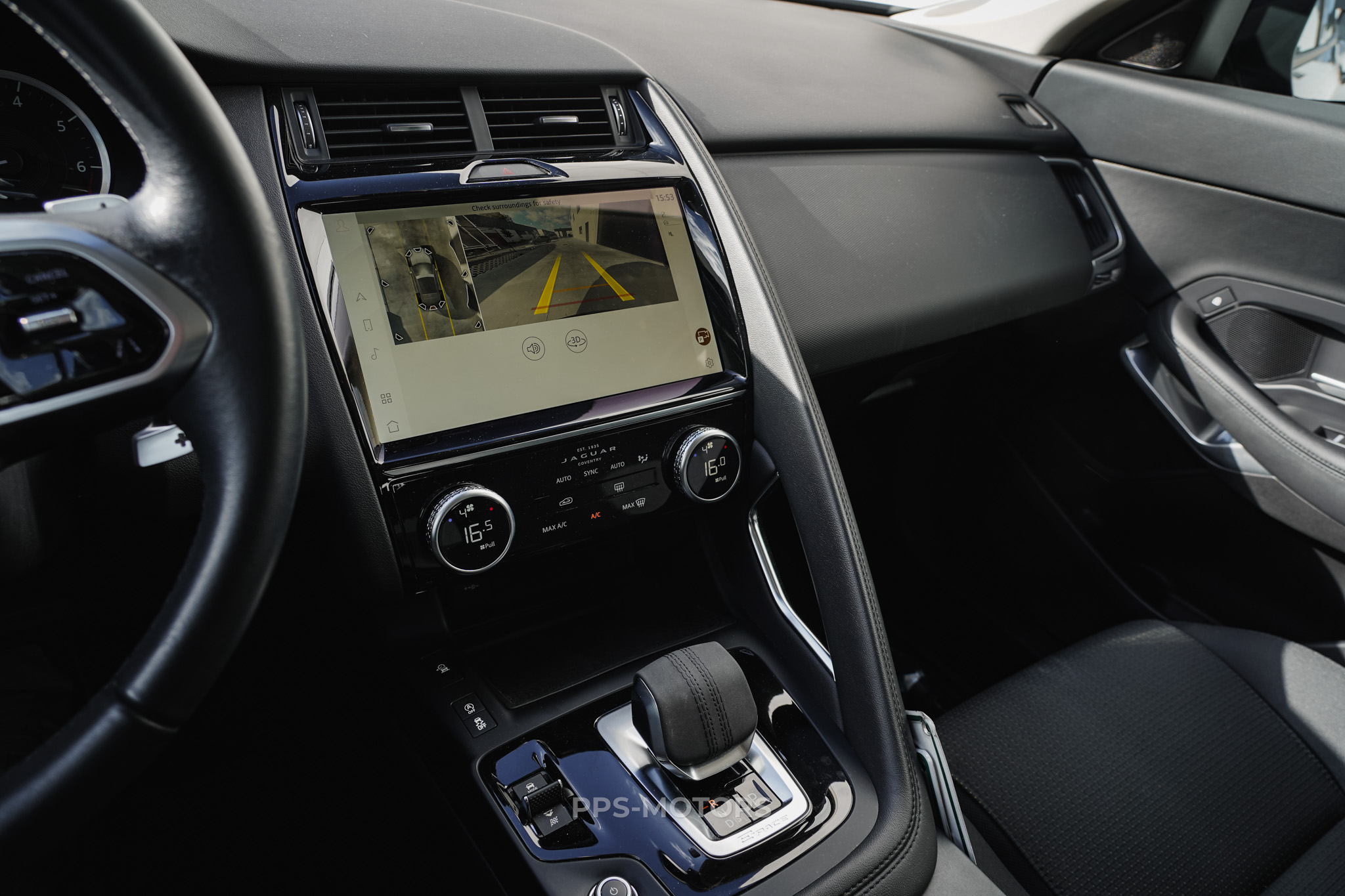 JAGUAR E-PACE P160 photo 11
