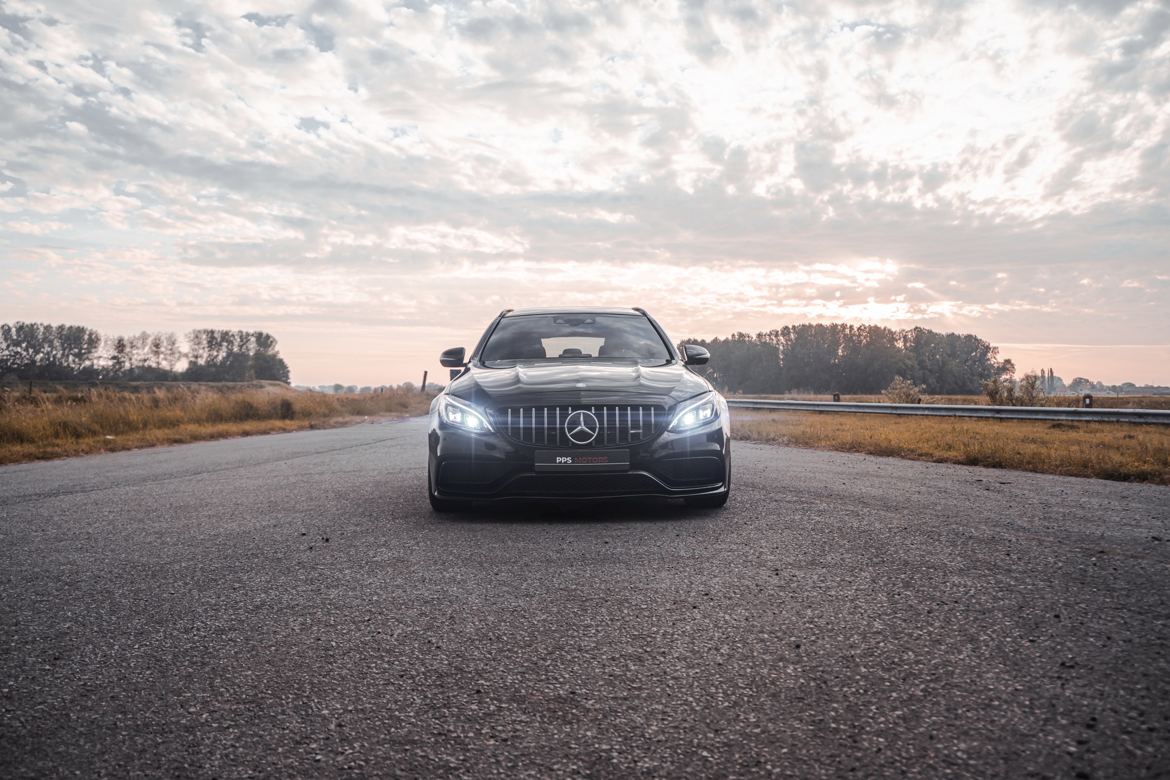 Mercedes Benz C63s AMG 4.0 BITURBO V8 - LICHTE VRACHT photo 10