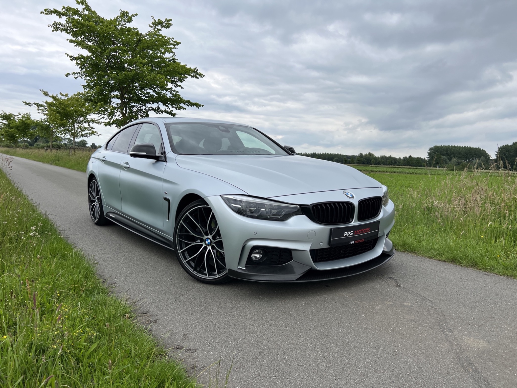 BMW 420i GRAN COUPE photo 4