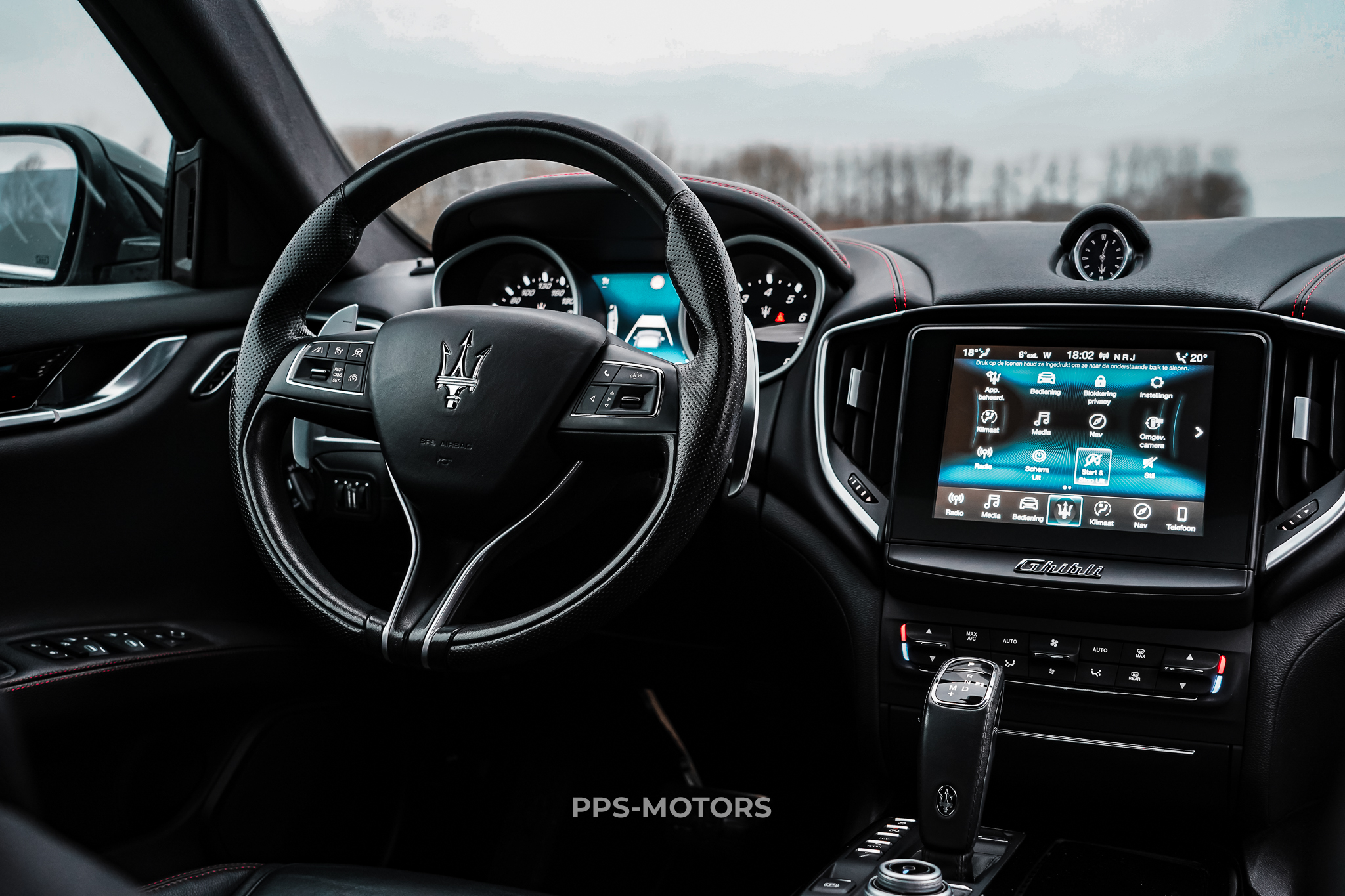 Maserati GHIBLI 3.0 V6 RIBELLE 1 OF 200 photo 42