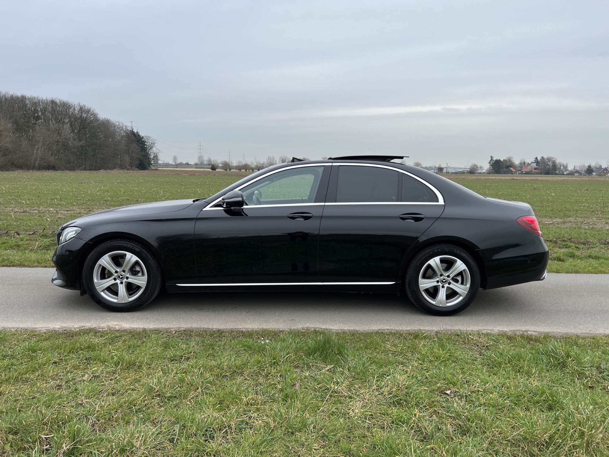Mercedes Benz E220 BERLINE AVANTGARDE photo 12