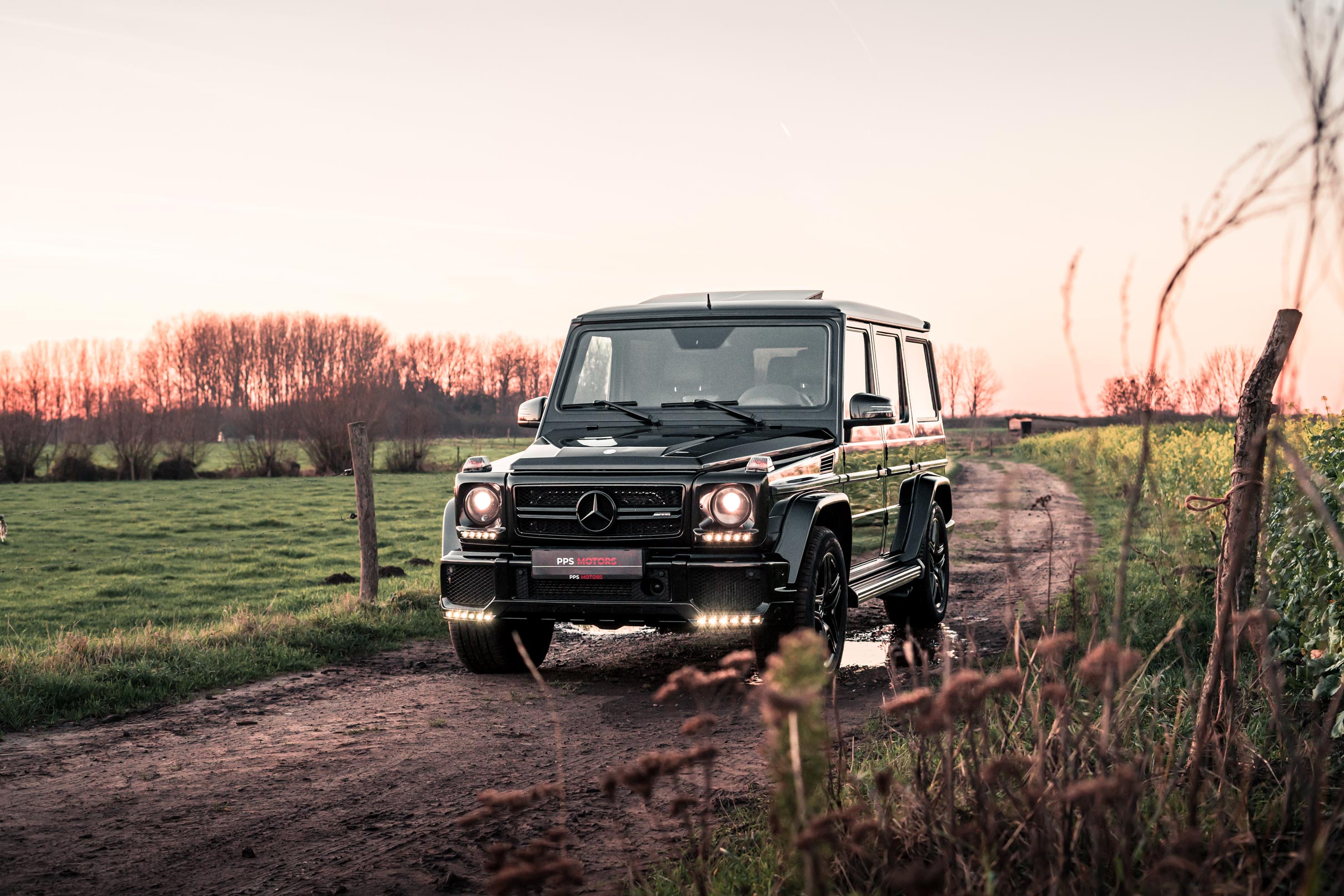 Mercedes Benz G63 AMG 5.5 V8 | BRABUS OPTIK photo 21