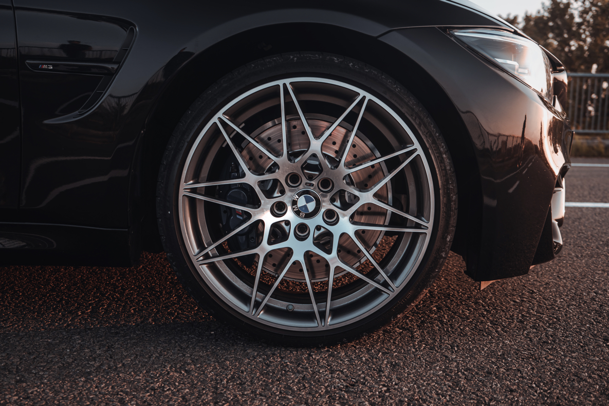 BMW M3 COMPETITION photo 30