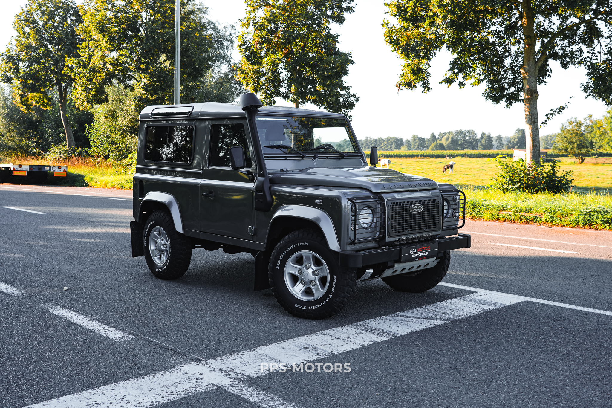 Land Rover DEFENDER 90 TD4 photo 8