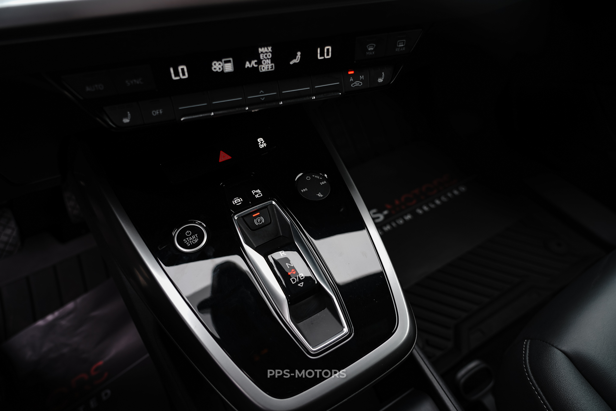 Audi Q4 E-TRON photo 17