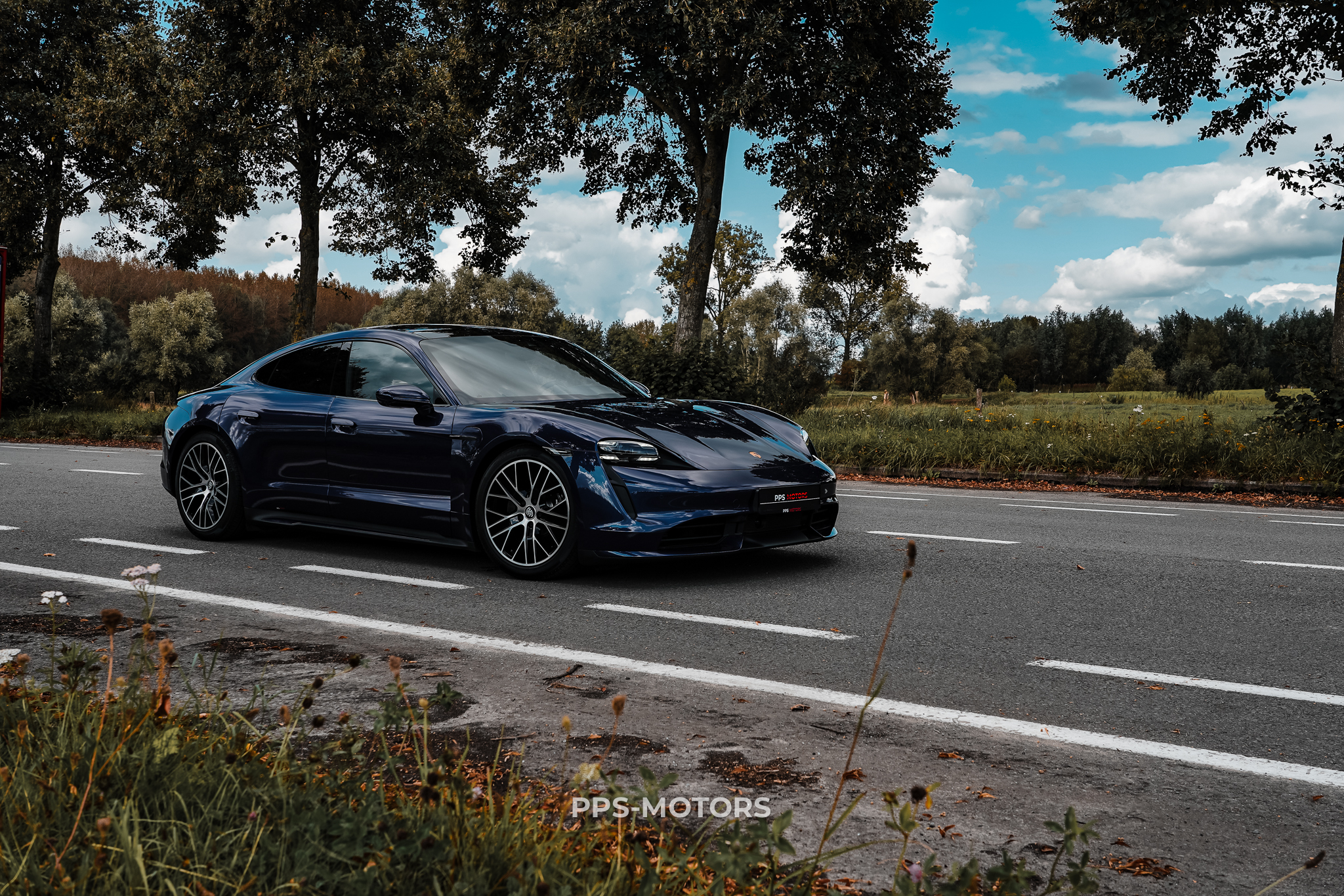 Porsche TAYCAN TURBO NEW! photo 8
