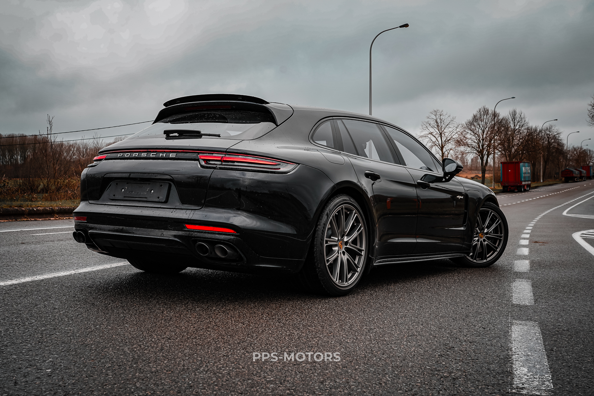 Porsche PANAMERA 4 E-HYBRID photo 7