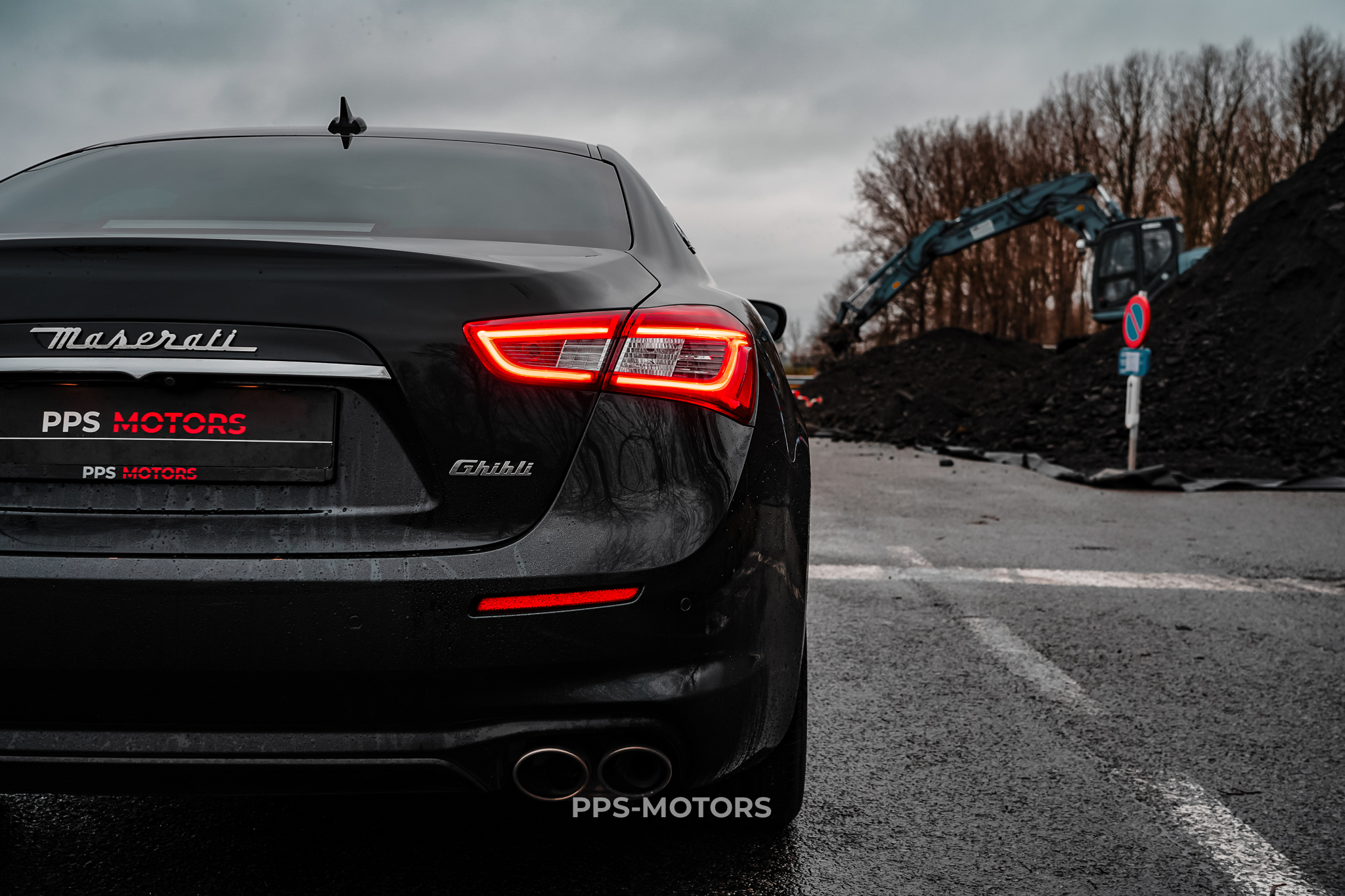 Maserati GHIBLI 3.0 V6 RIBELLE 1 OF 200 photo 28