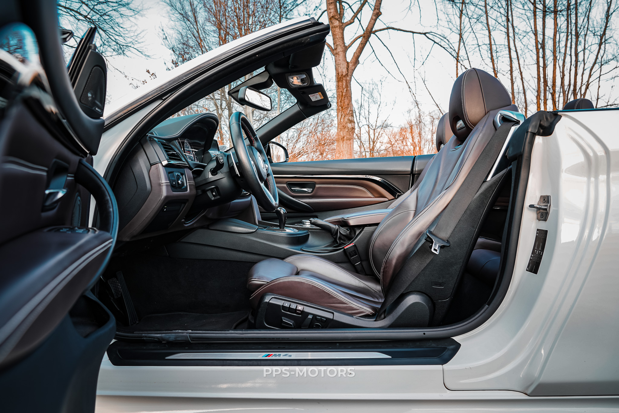 BMW M4 3.0 CABRIO INDIVIDUAL PACK photo 26