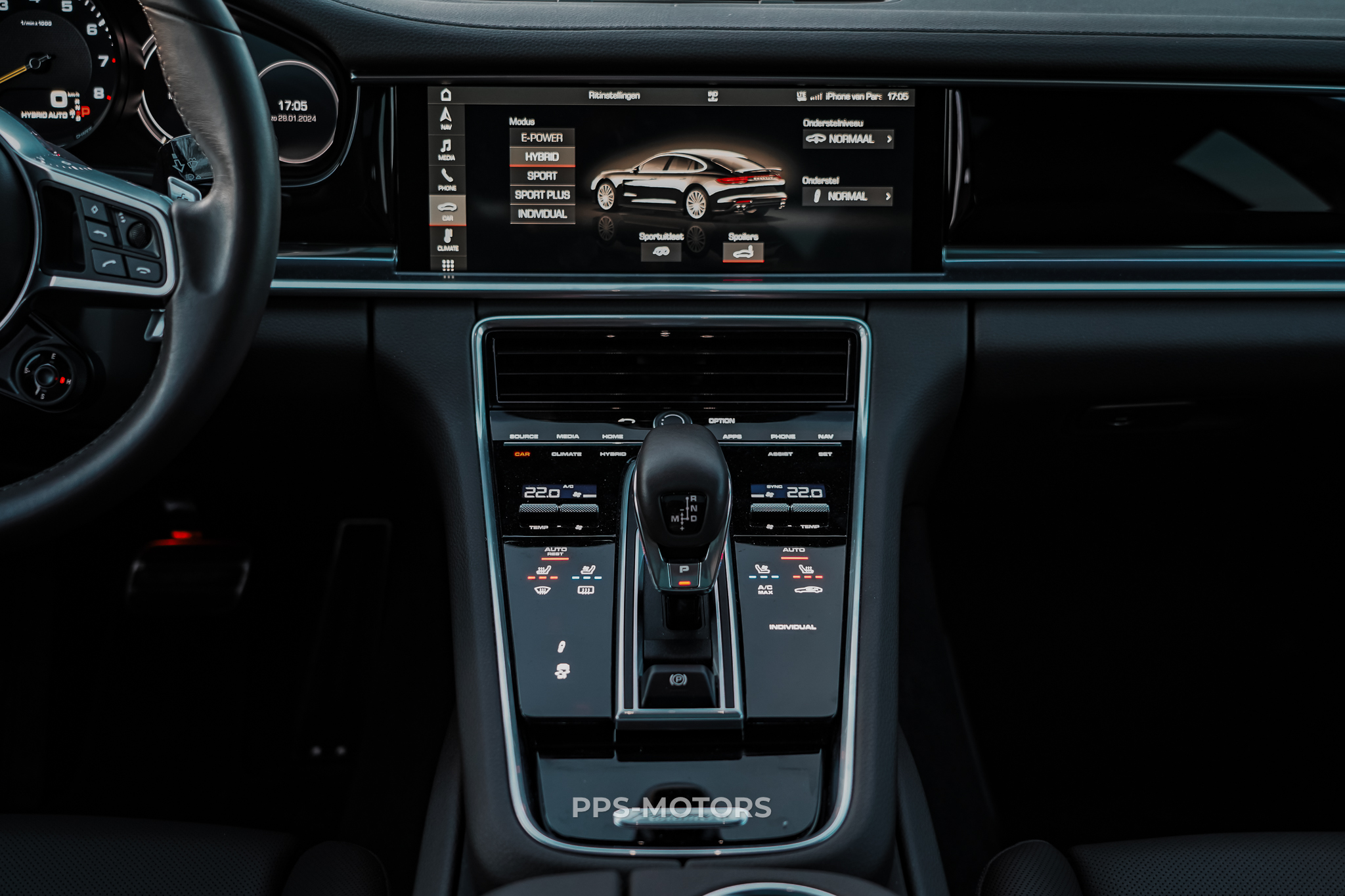 Porsche PANAMERA 4 E-HYBRID photo 26
