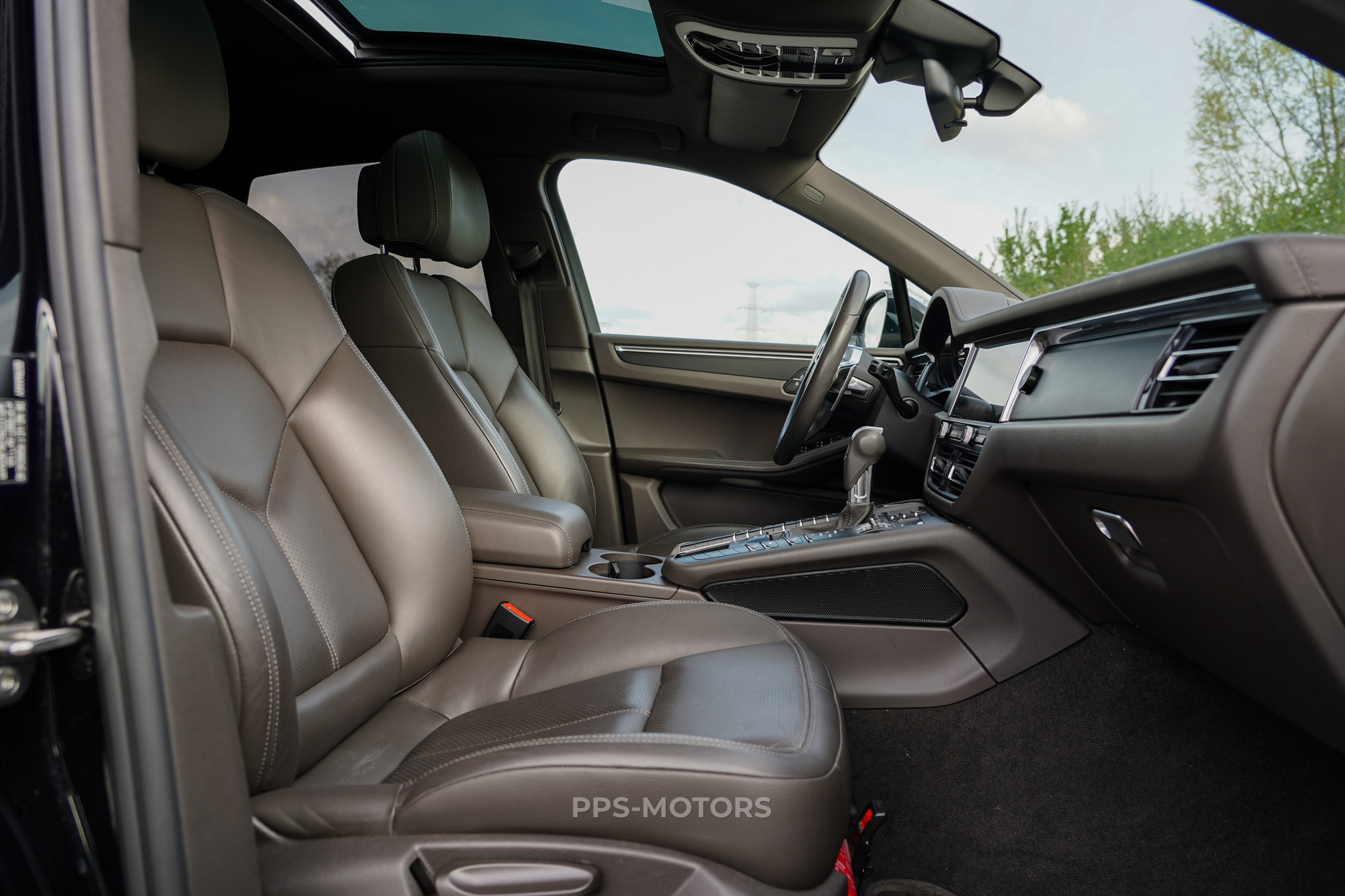 Porsche MACAN 2.0 TURBO PDK photo 12