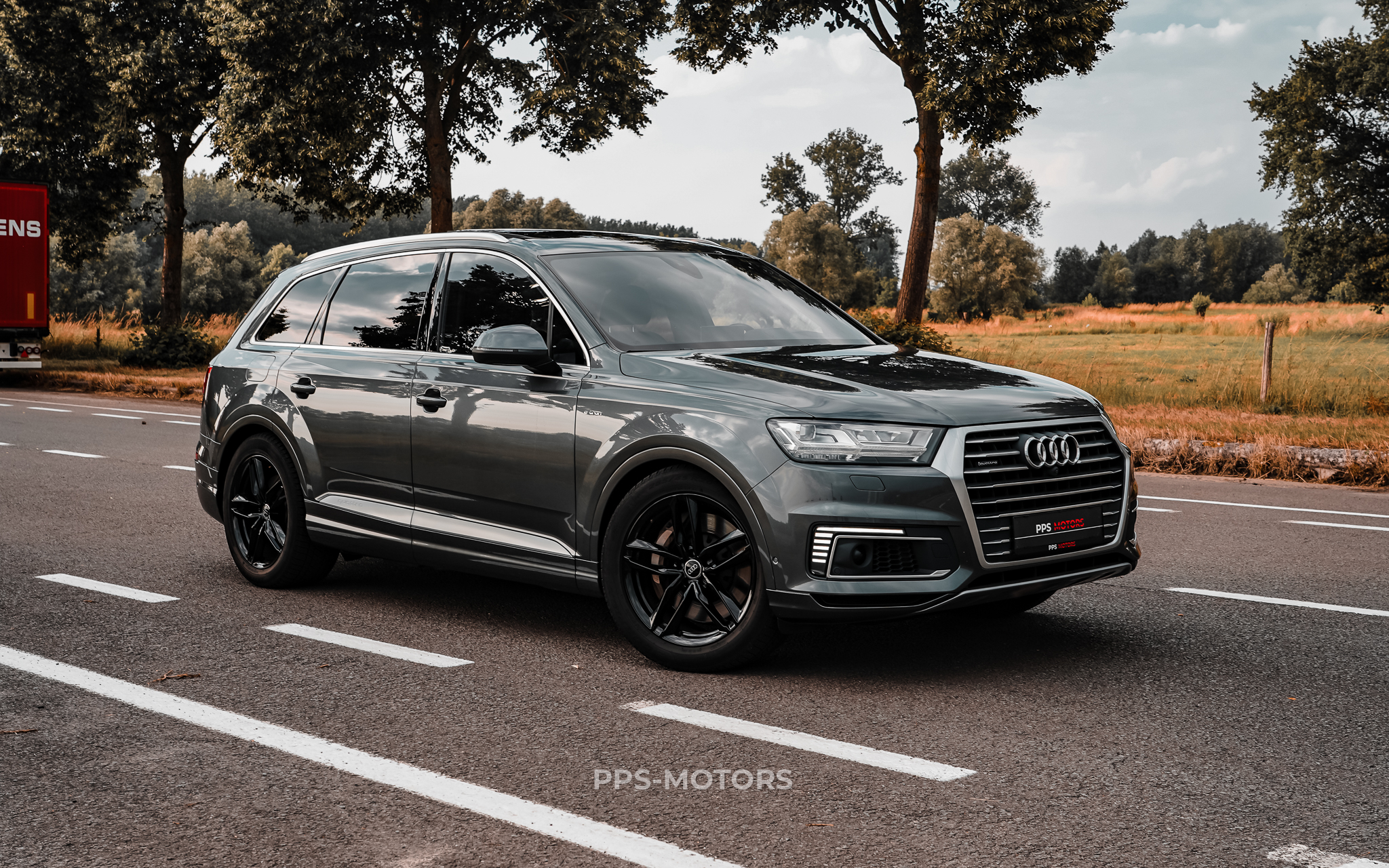 Audi Q7 3.0 TDI V6 E-TRON photo 16